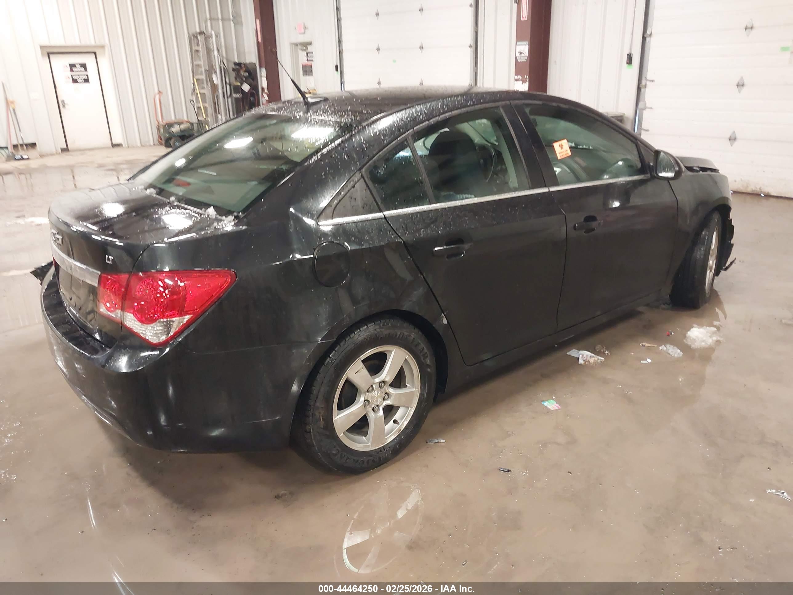 CHEVROLET CRUZE image 4