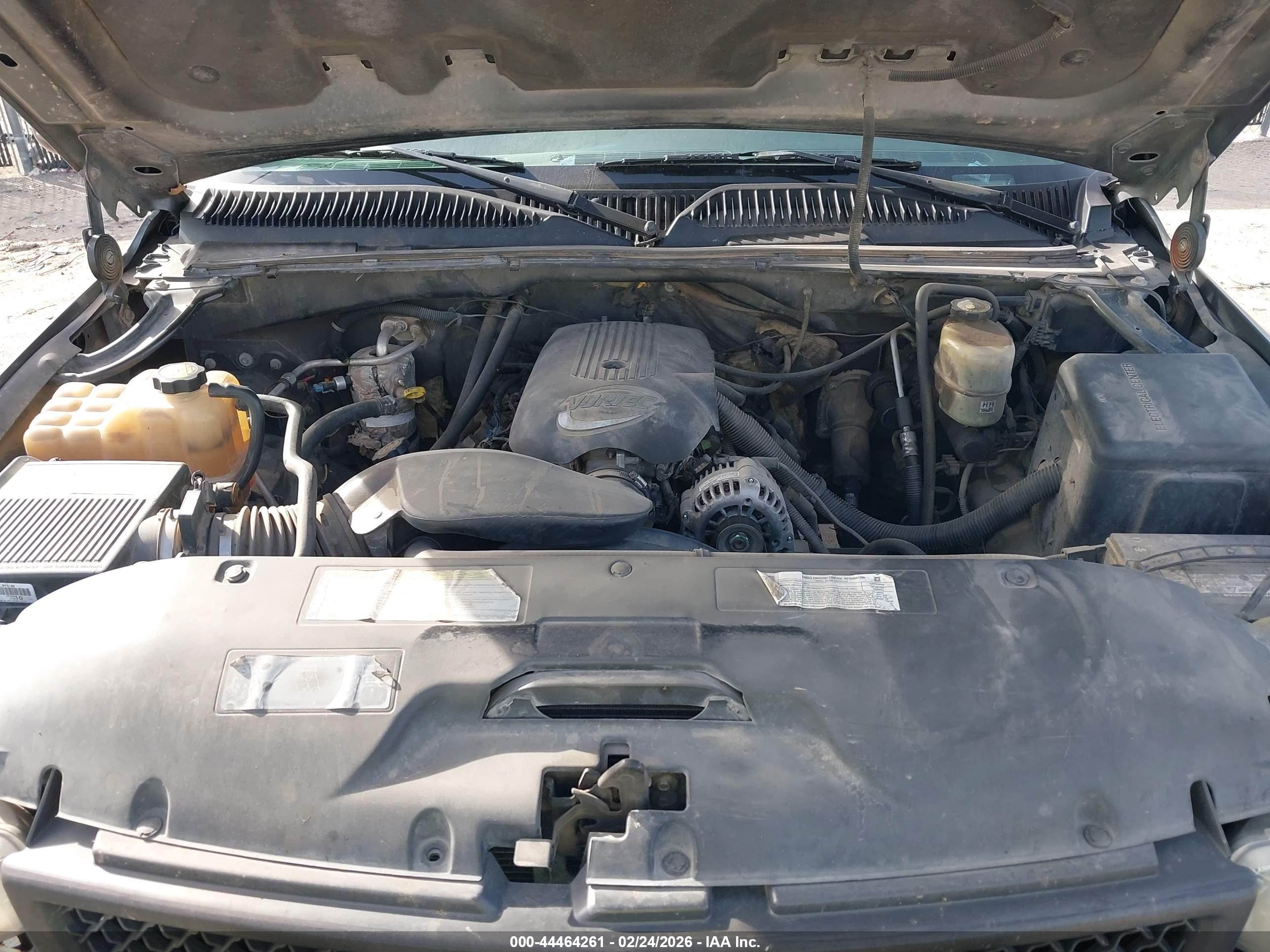 CHEVROLET SILVERADO image 10