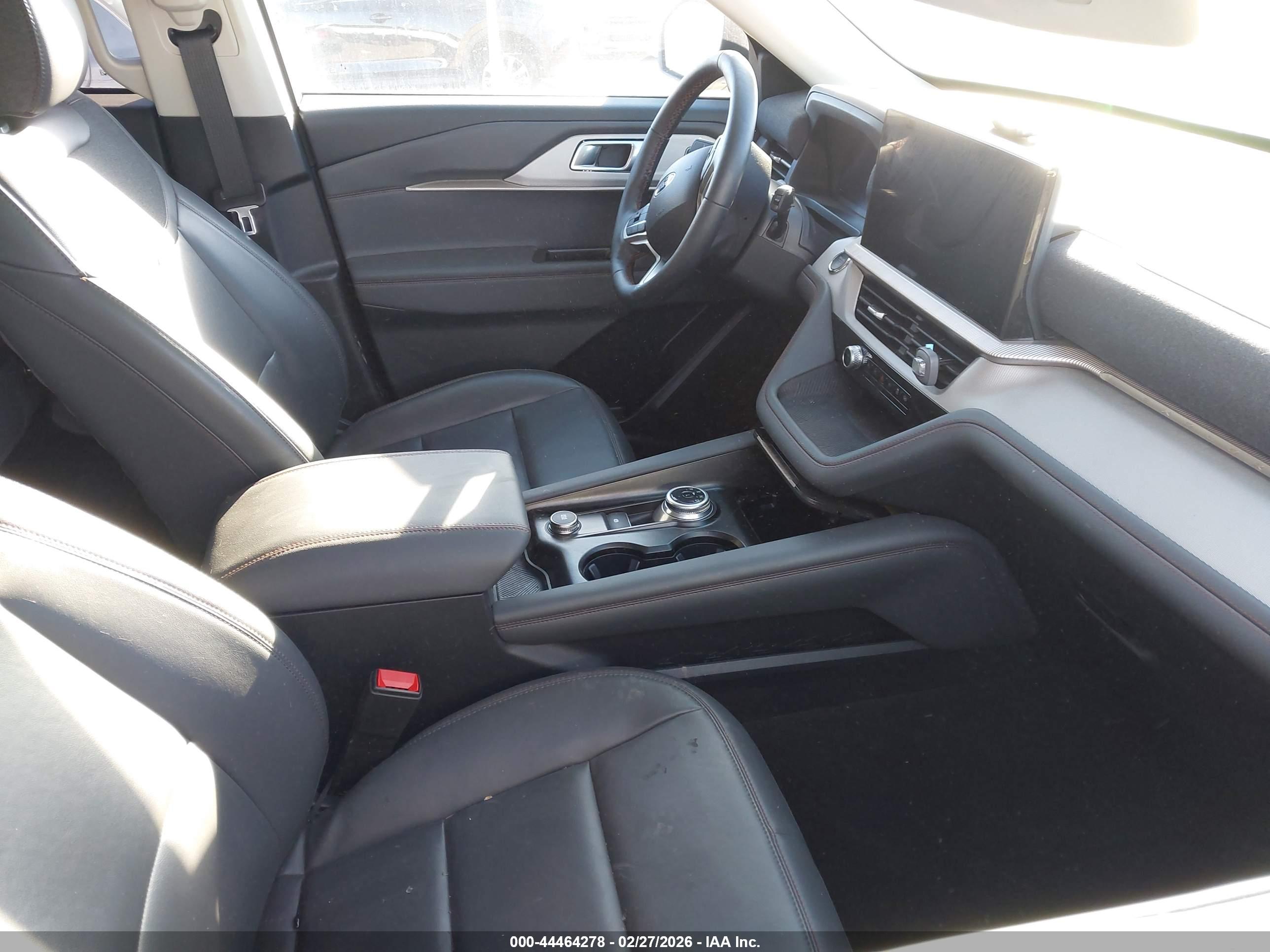 FORD EXPLORER image 5