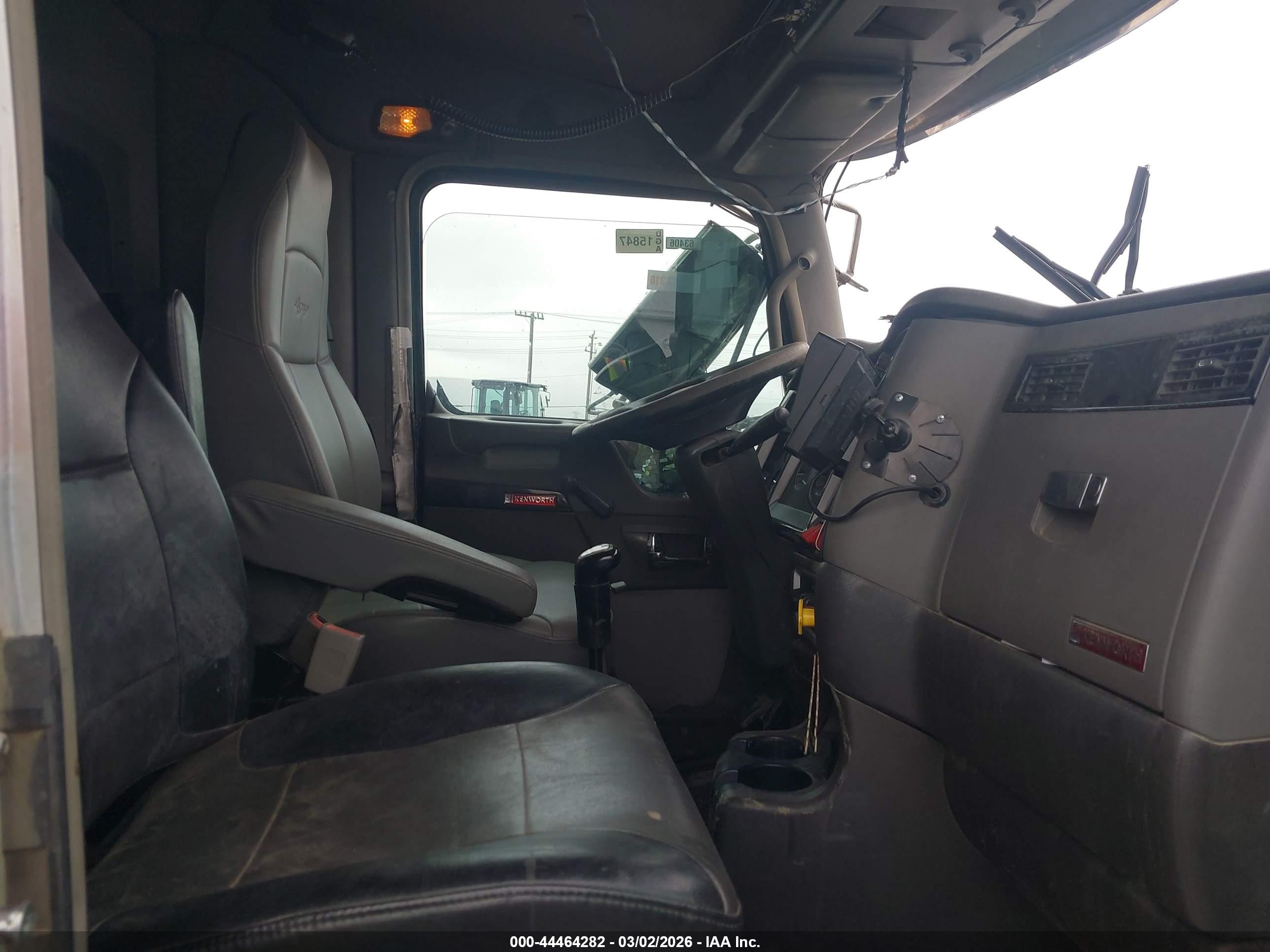 KENWORTH T800 image 5