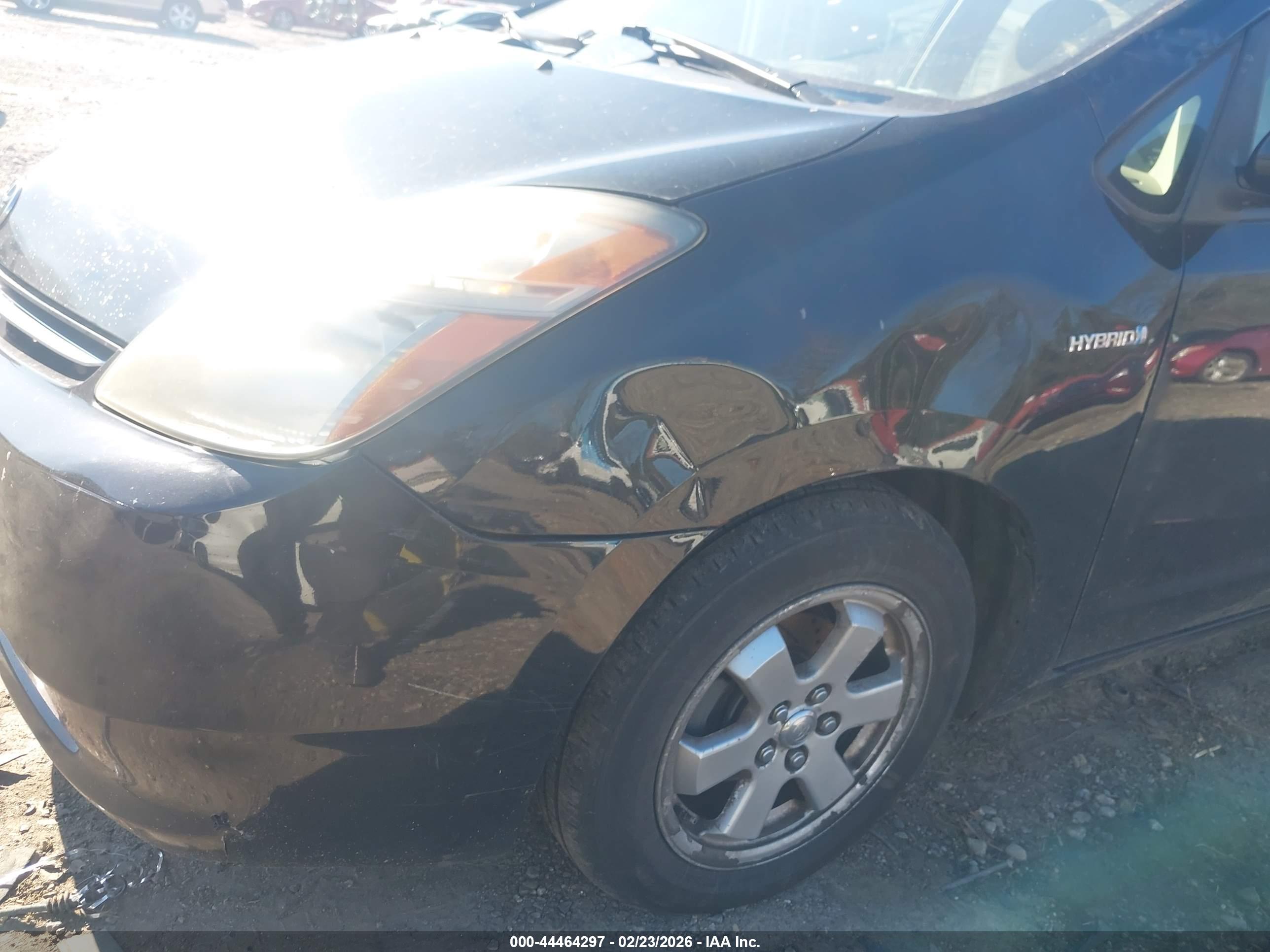 TOYOTA PRIUS image 6