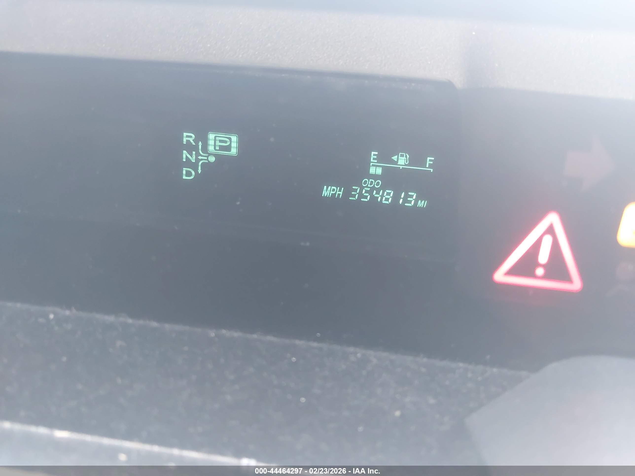 TOYOTA PRIUS image 7