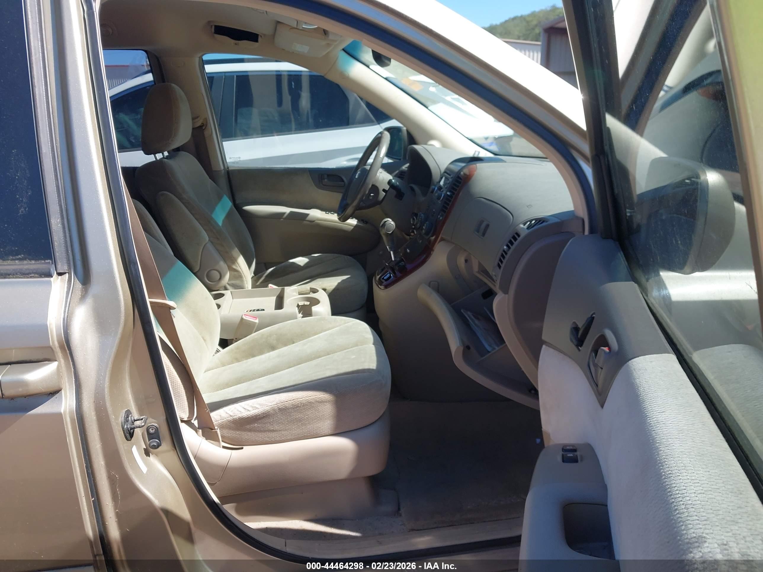 KIA SEDONA image 5