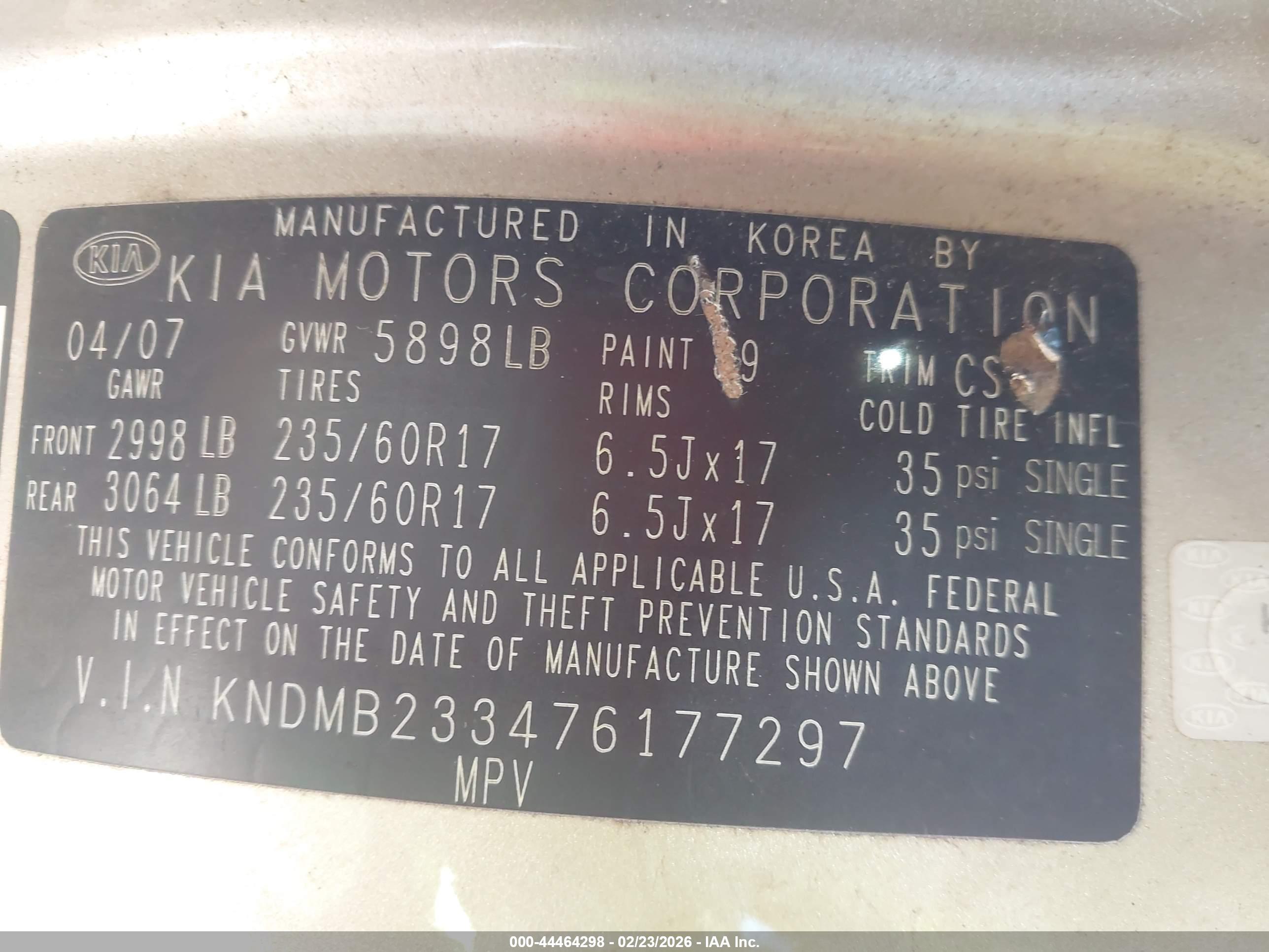 KIA SEDONA image 9