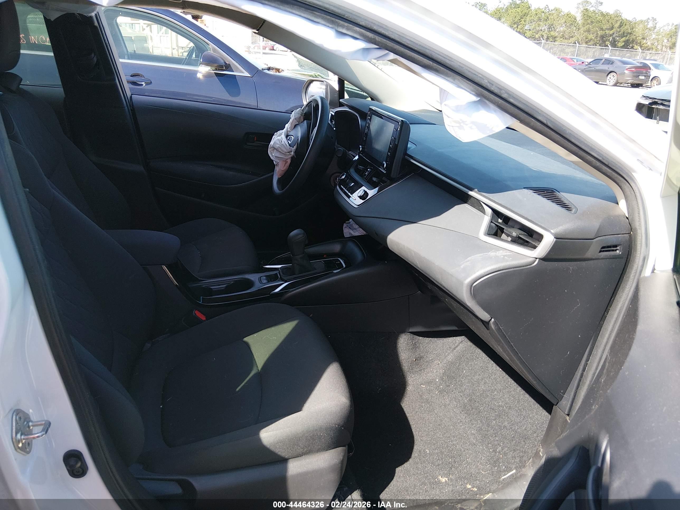 TOYOTA COROLLA image 5