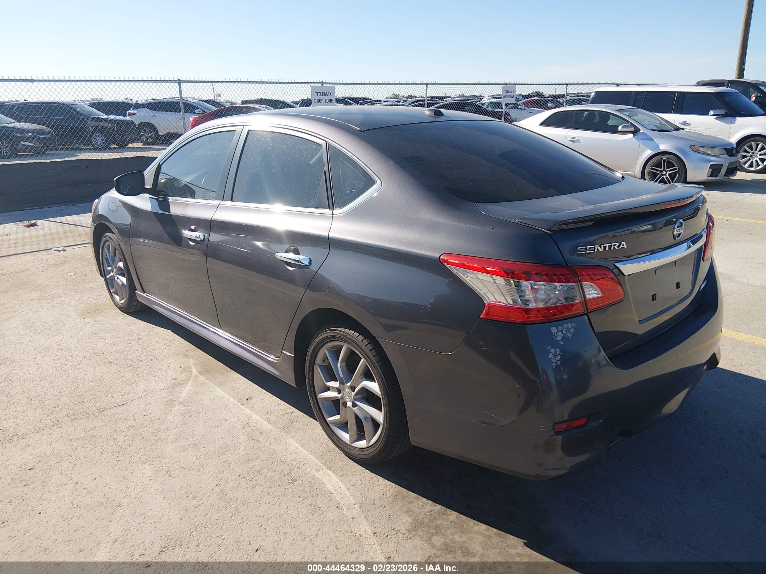 NISSAN SENTRA image 3