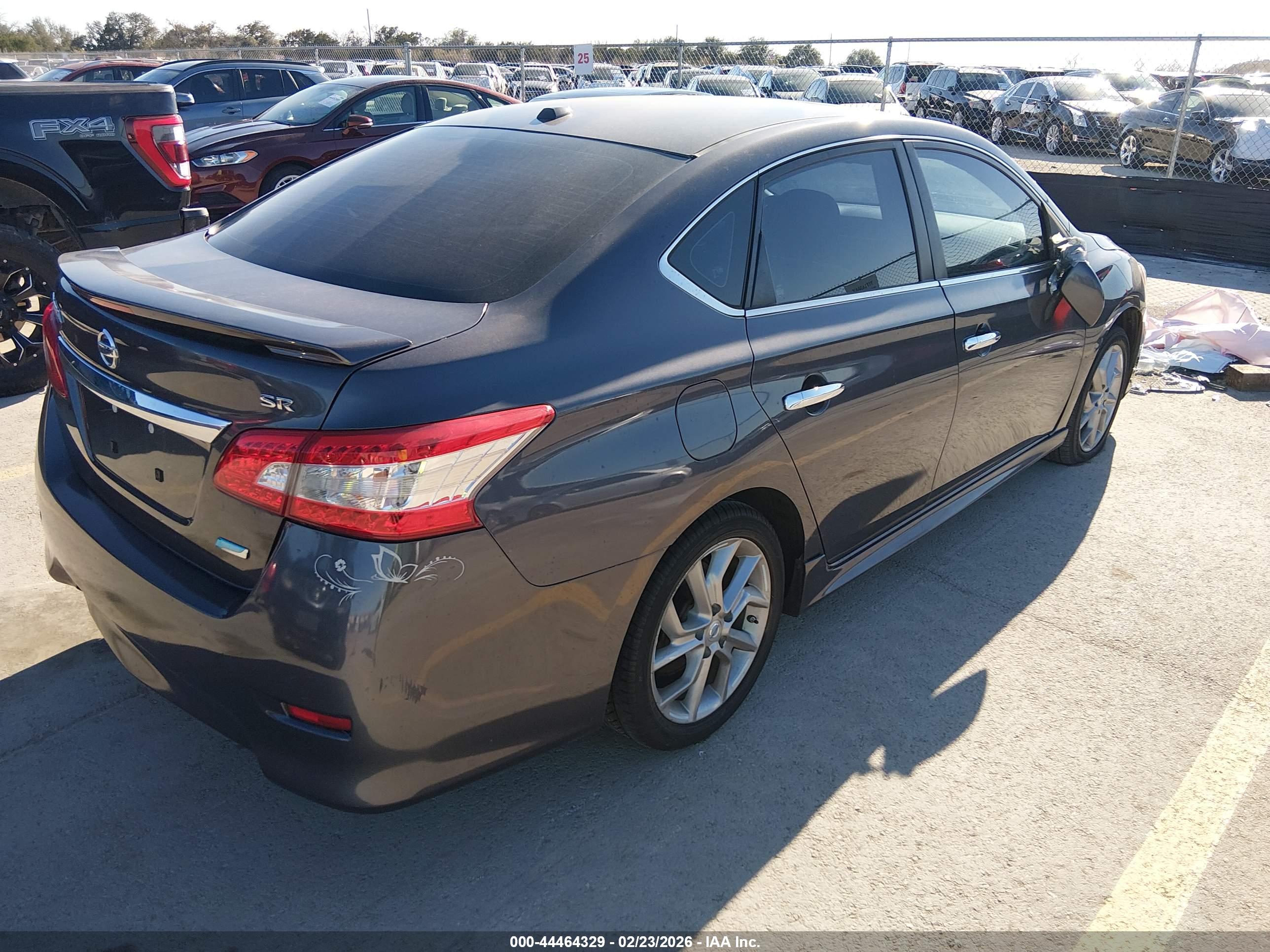 NISSAN SENTRA image 4