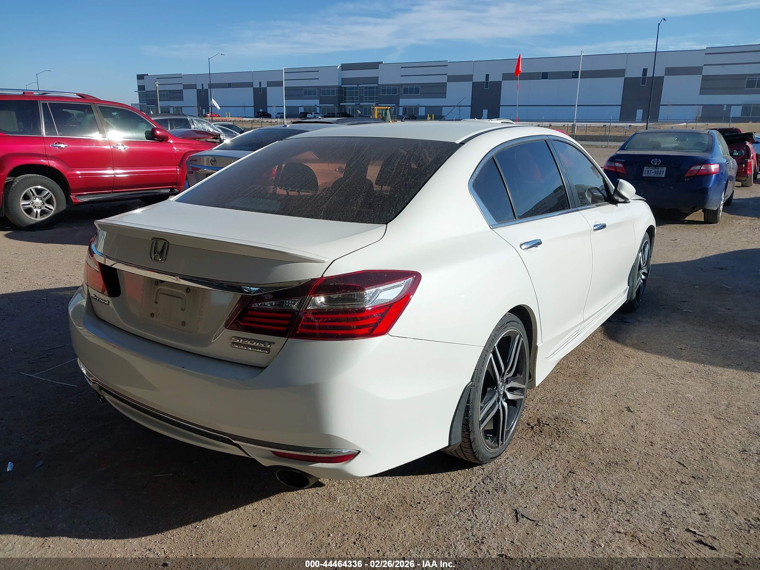HONDA ACCORD image 4