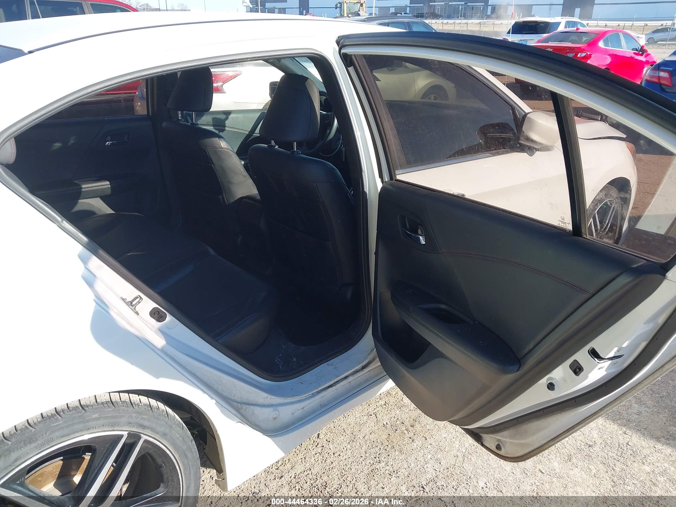 HONDA ACCORD image 8