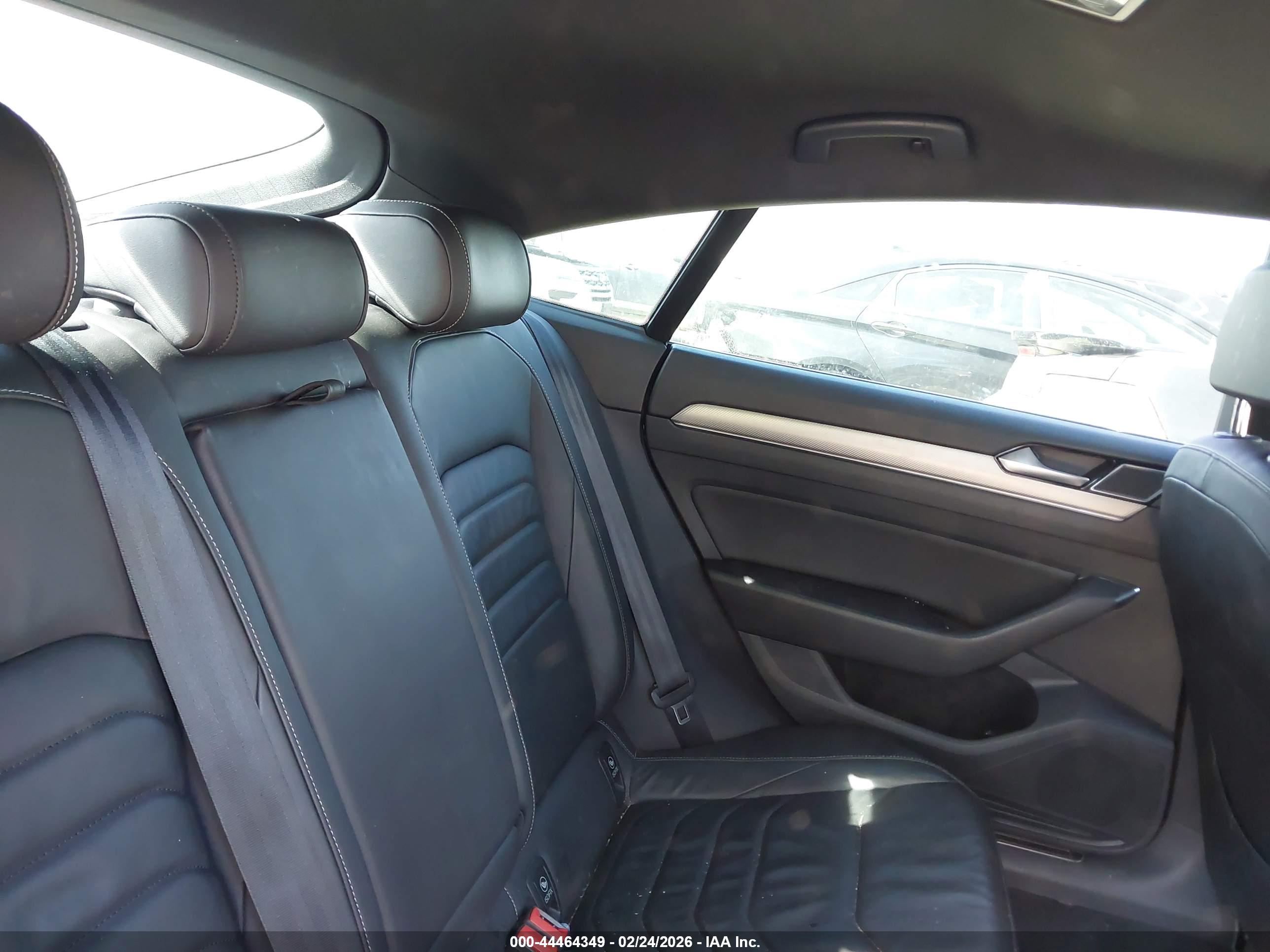 VOLKSWAGEN ARTEON image 8