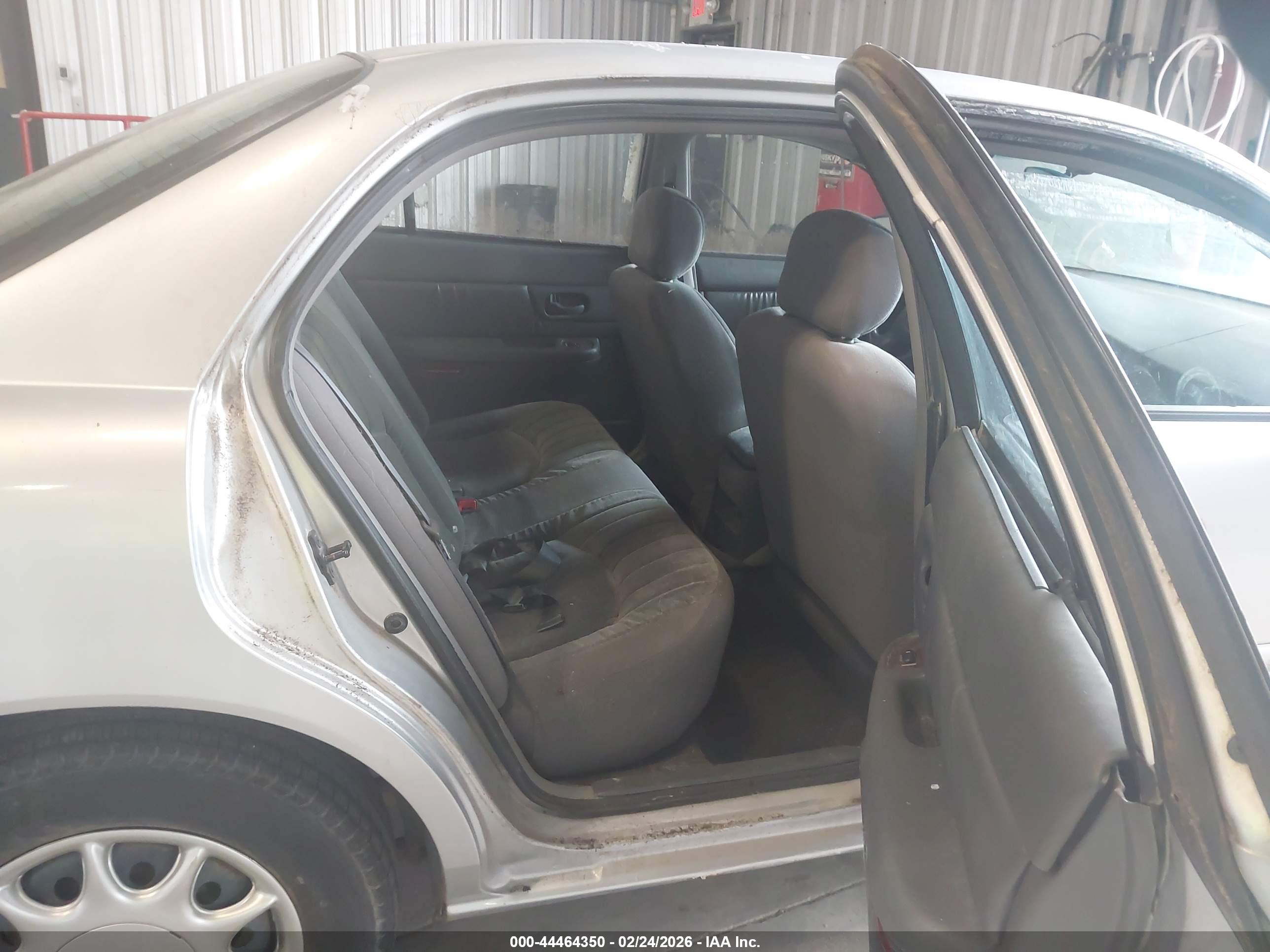 BUICK CENTURY image 8