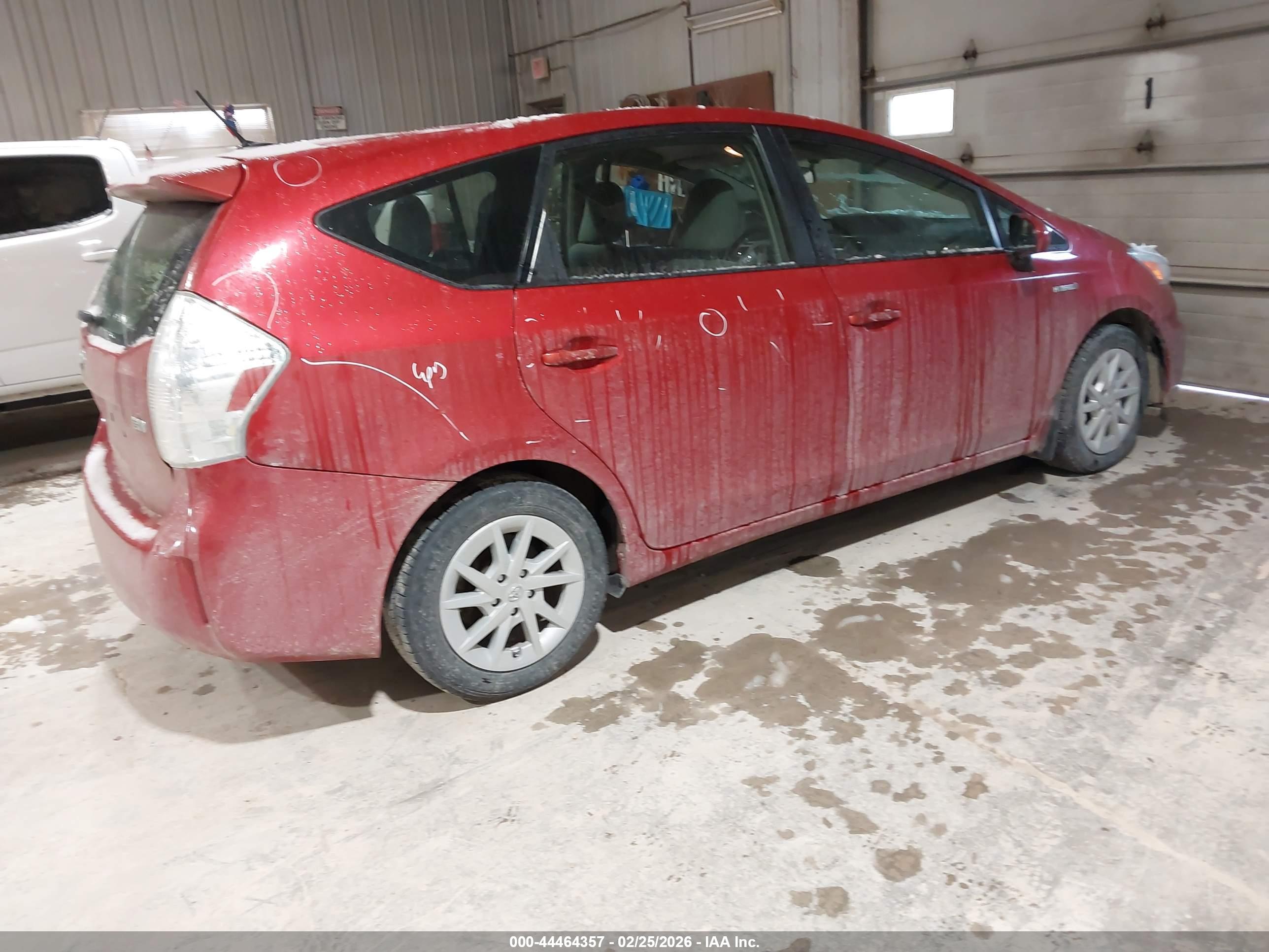 TOYOTA PRIUS image 4
