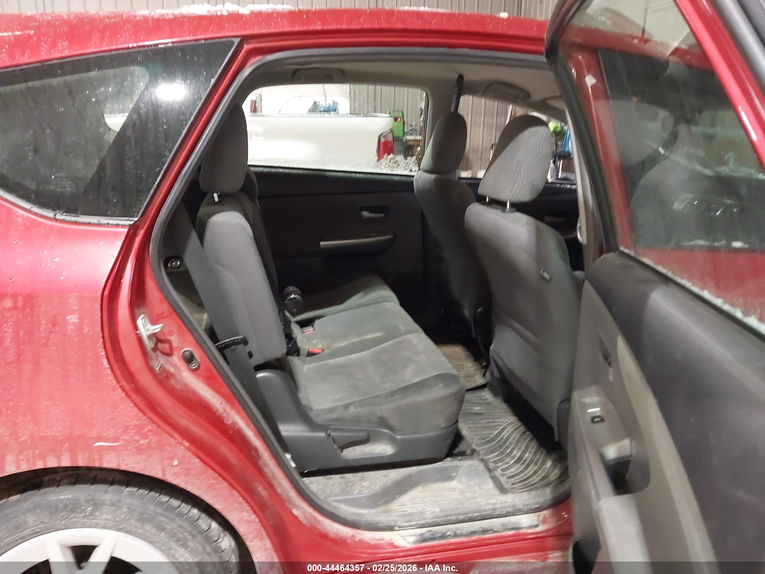 TOYOTA PRIUS image 8