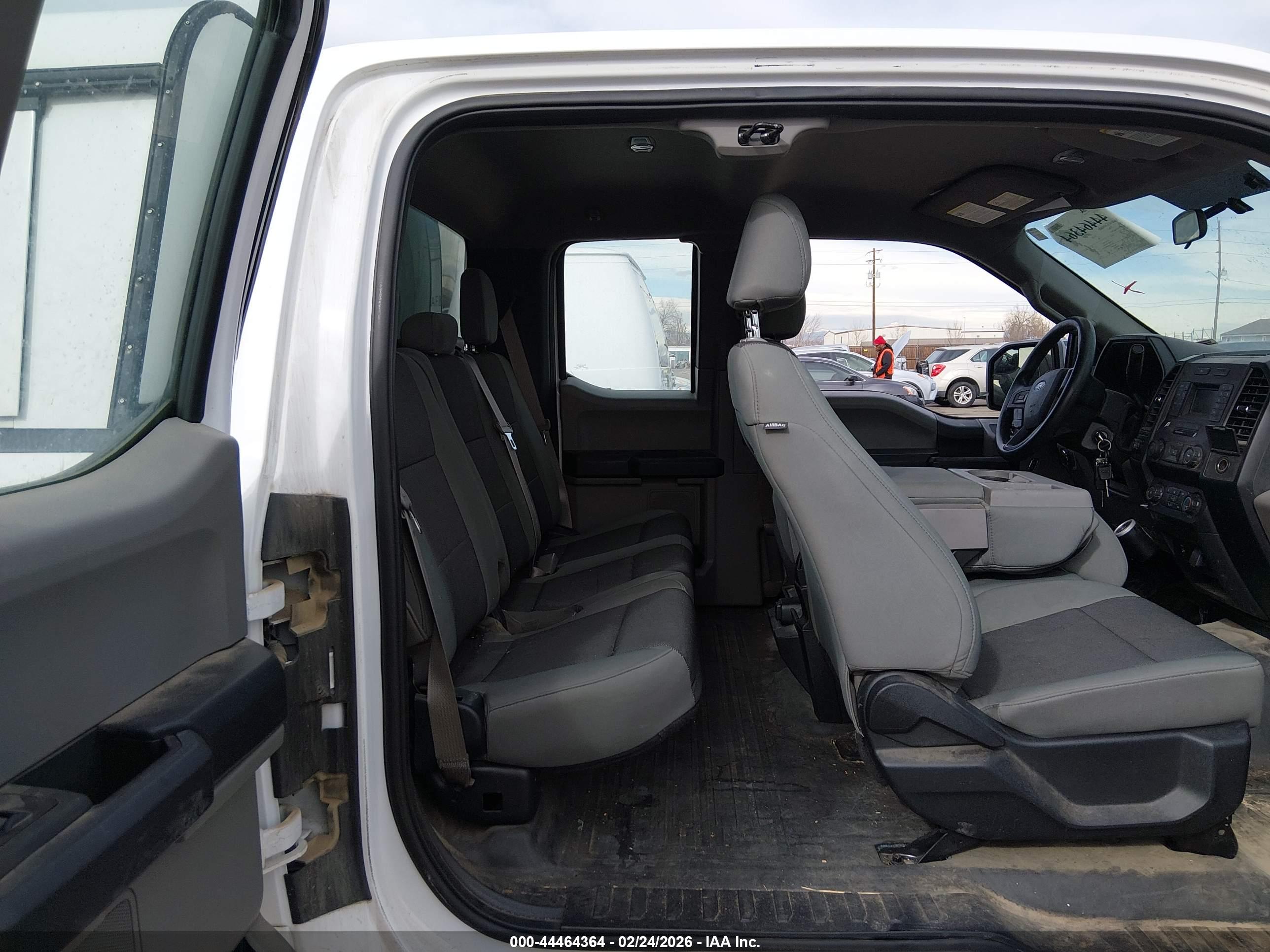 FORD F-150 image 8