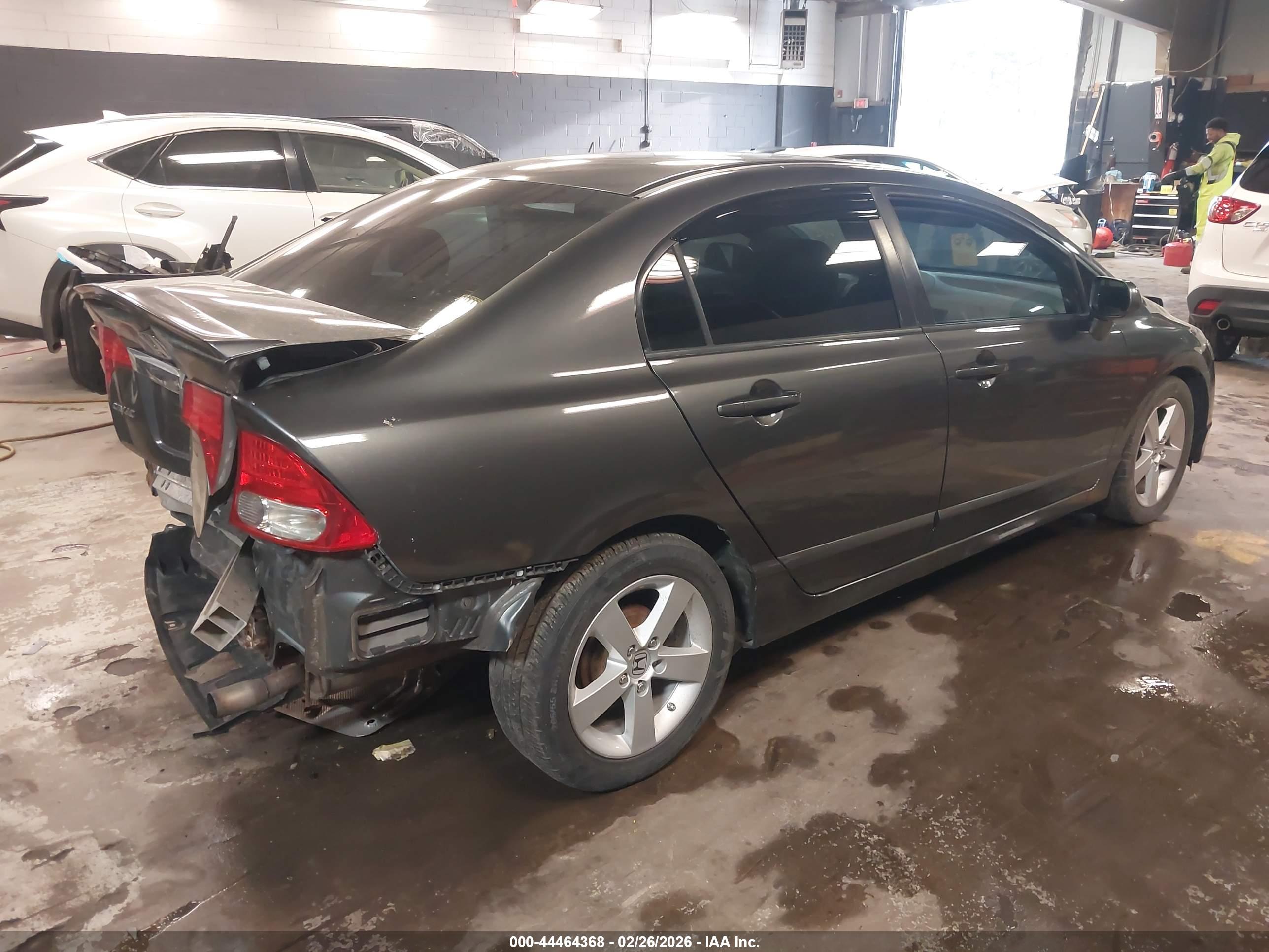 HONDA CIVIC image 4