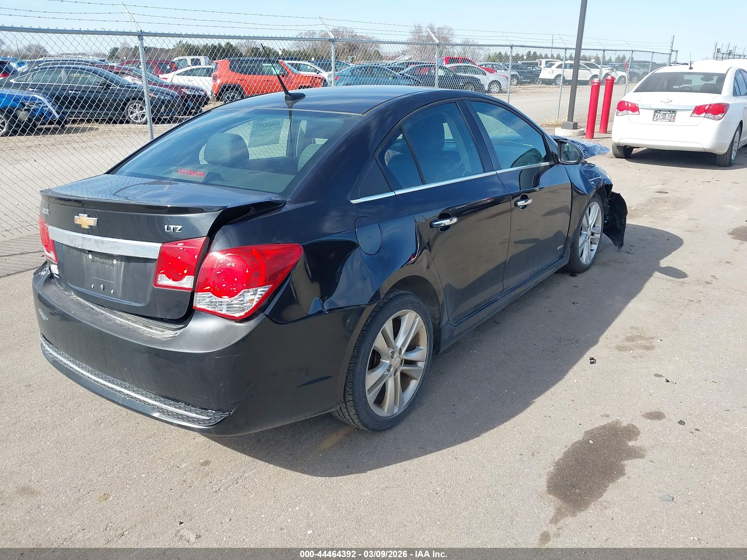 CHEVROLET CRUZE image 4