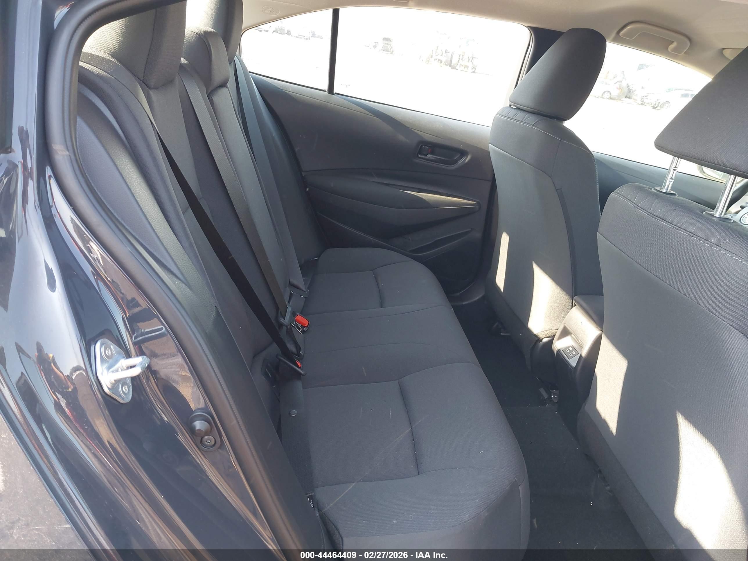 TOYOTA COROLLA image 8