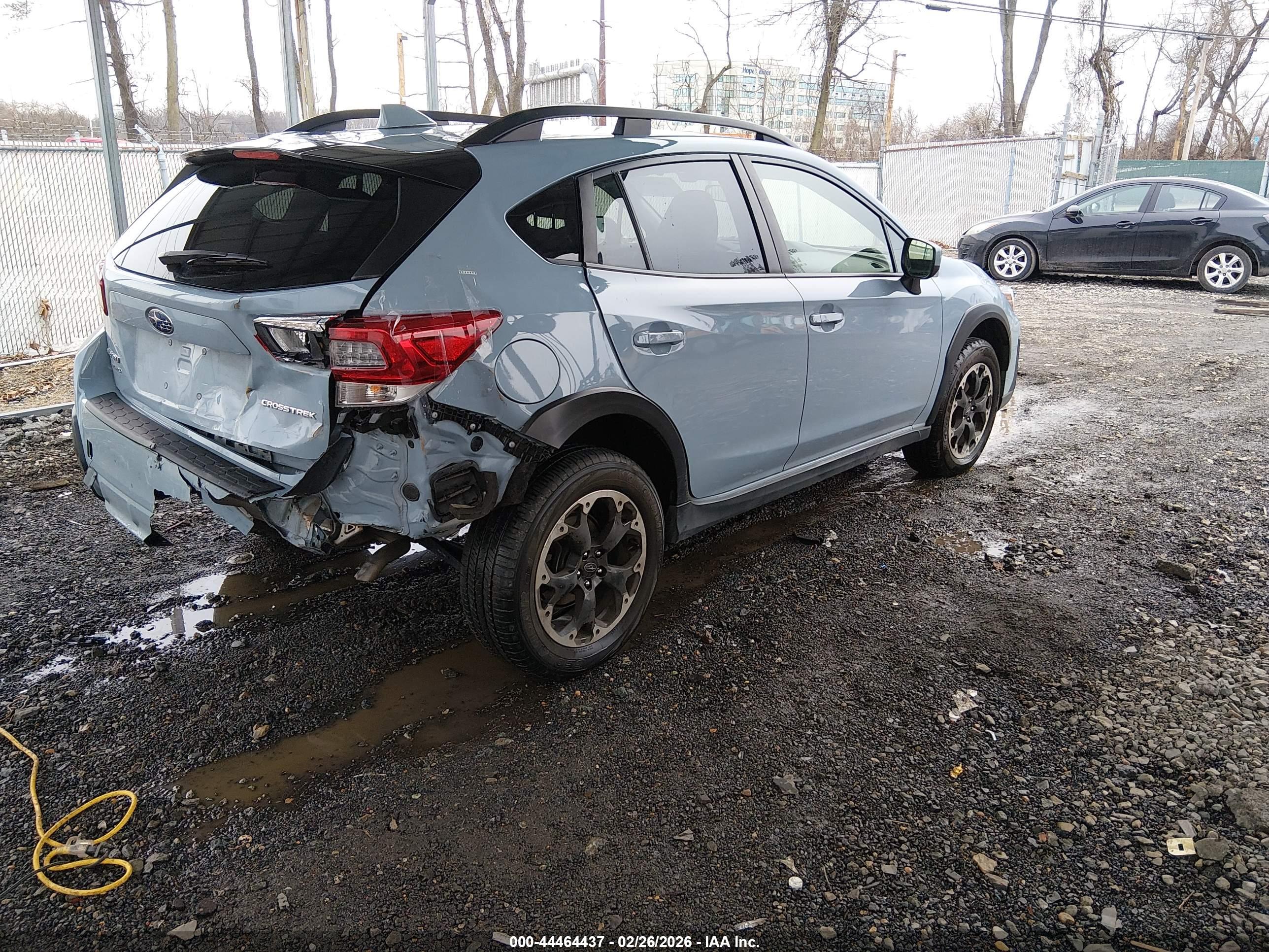 SUBARU CROSSTREK image 4
