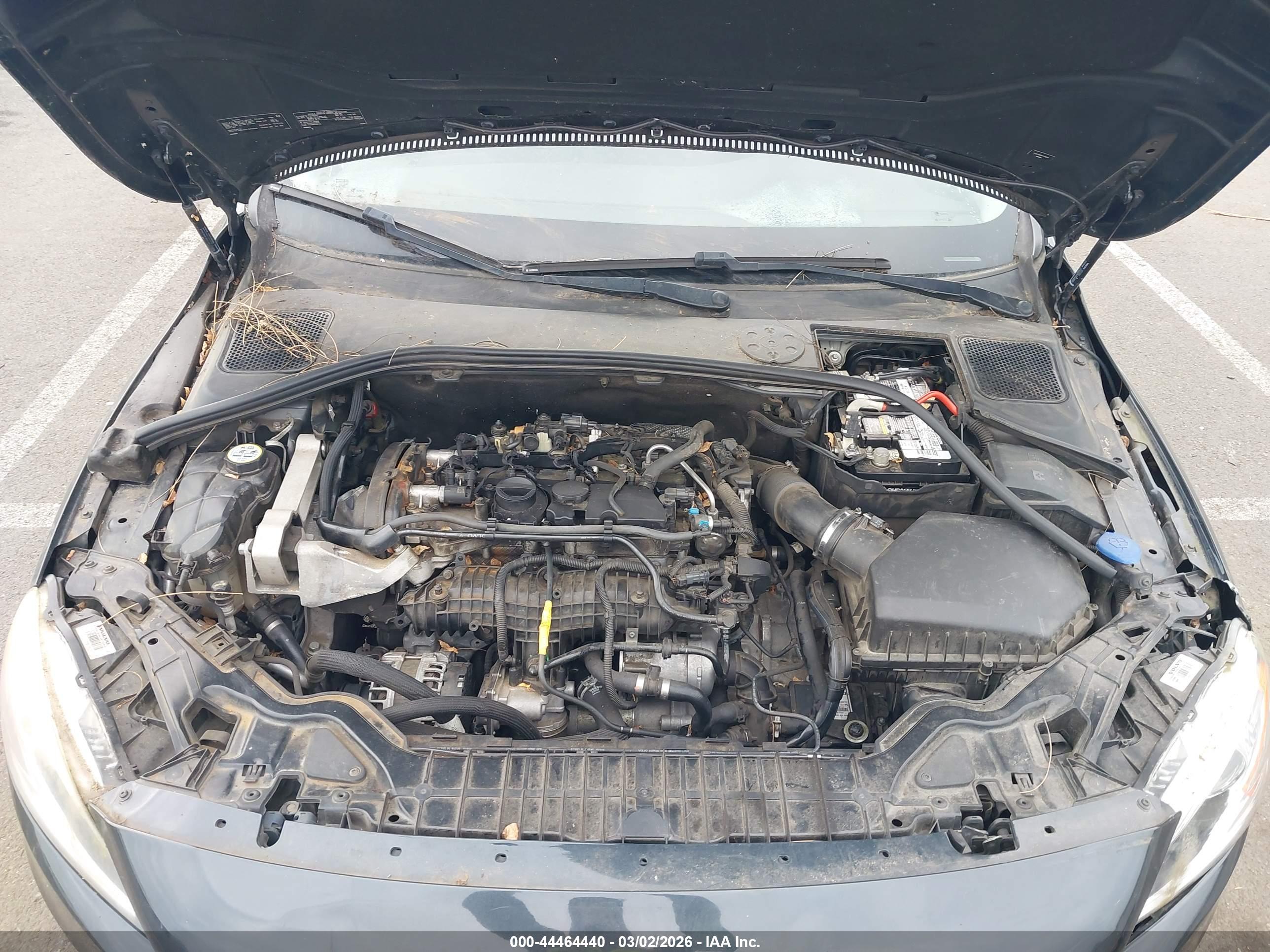 VOLVO V60 image 10