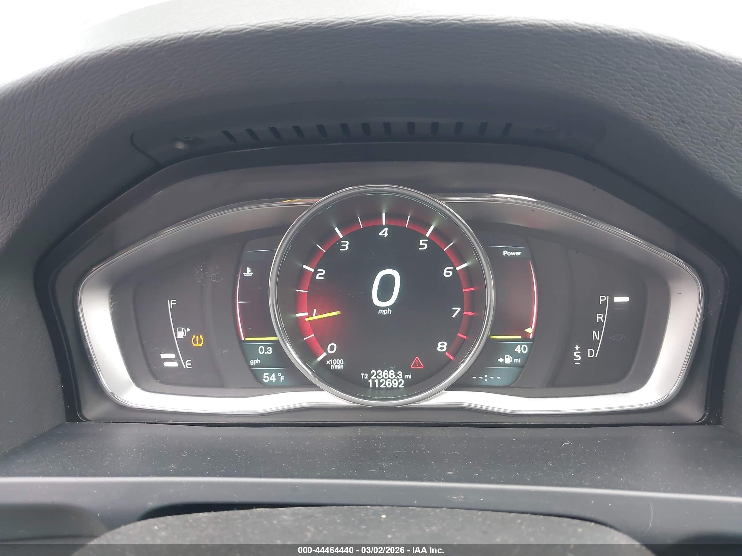 VOLVO V60 image 7