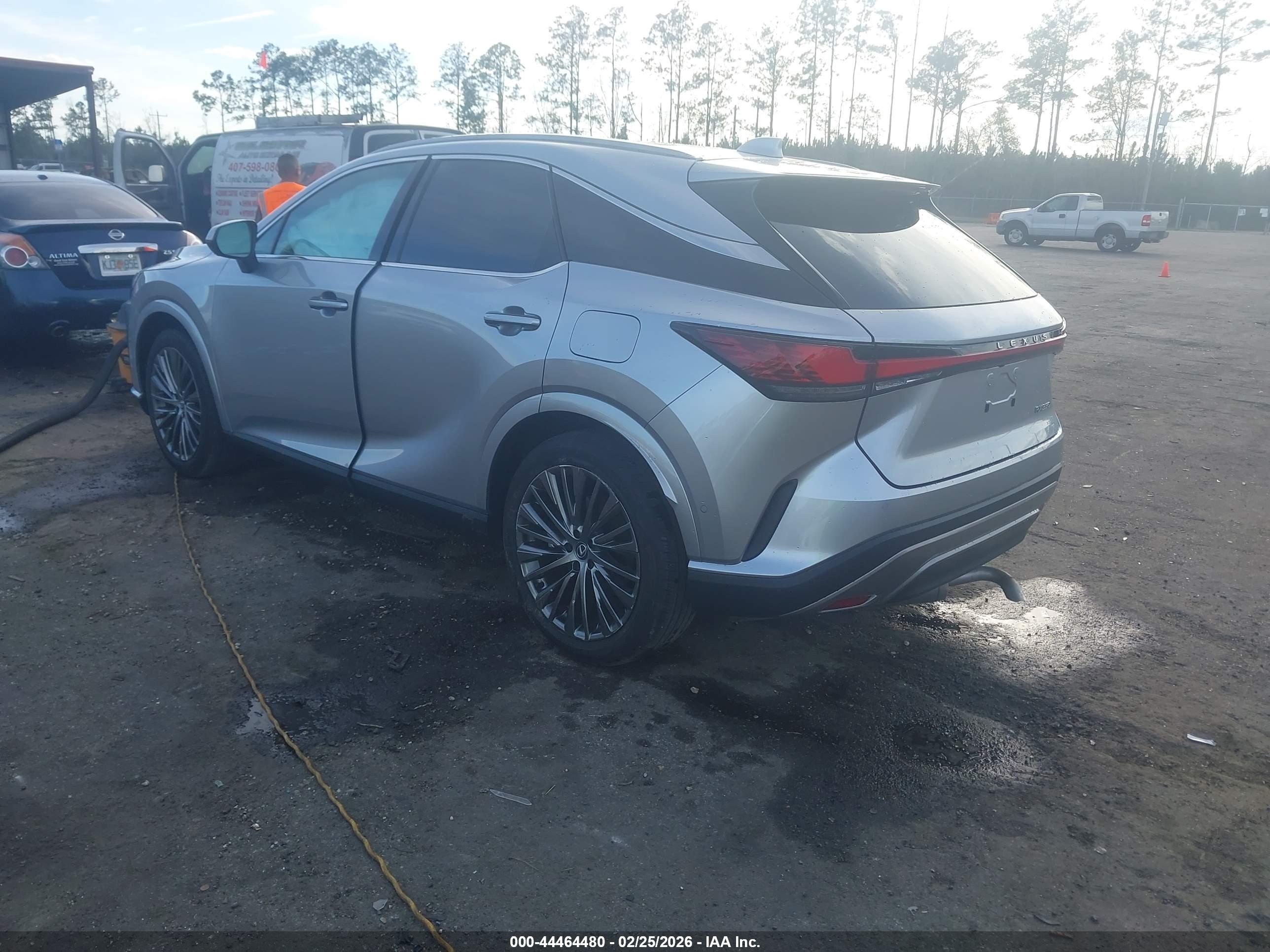 LEXUS RX image 3