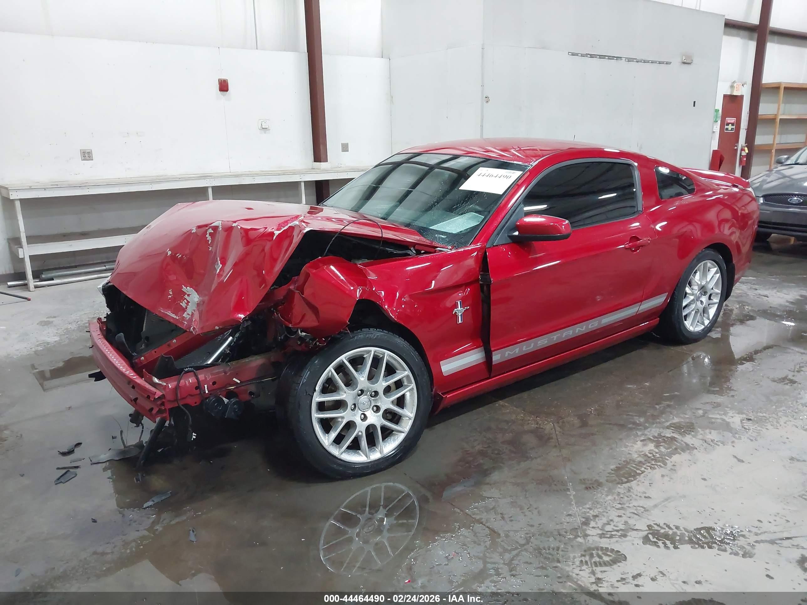 FORD MUSTANG image 2