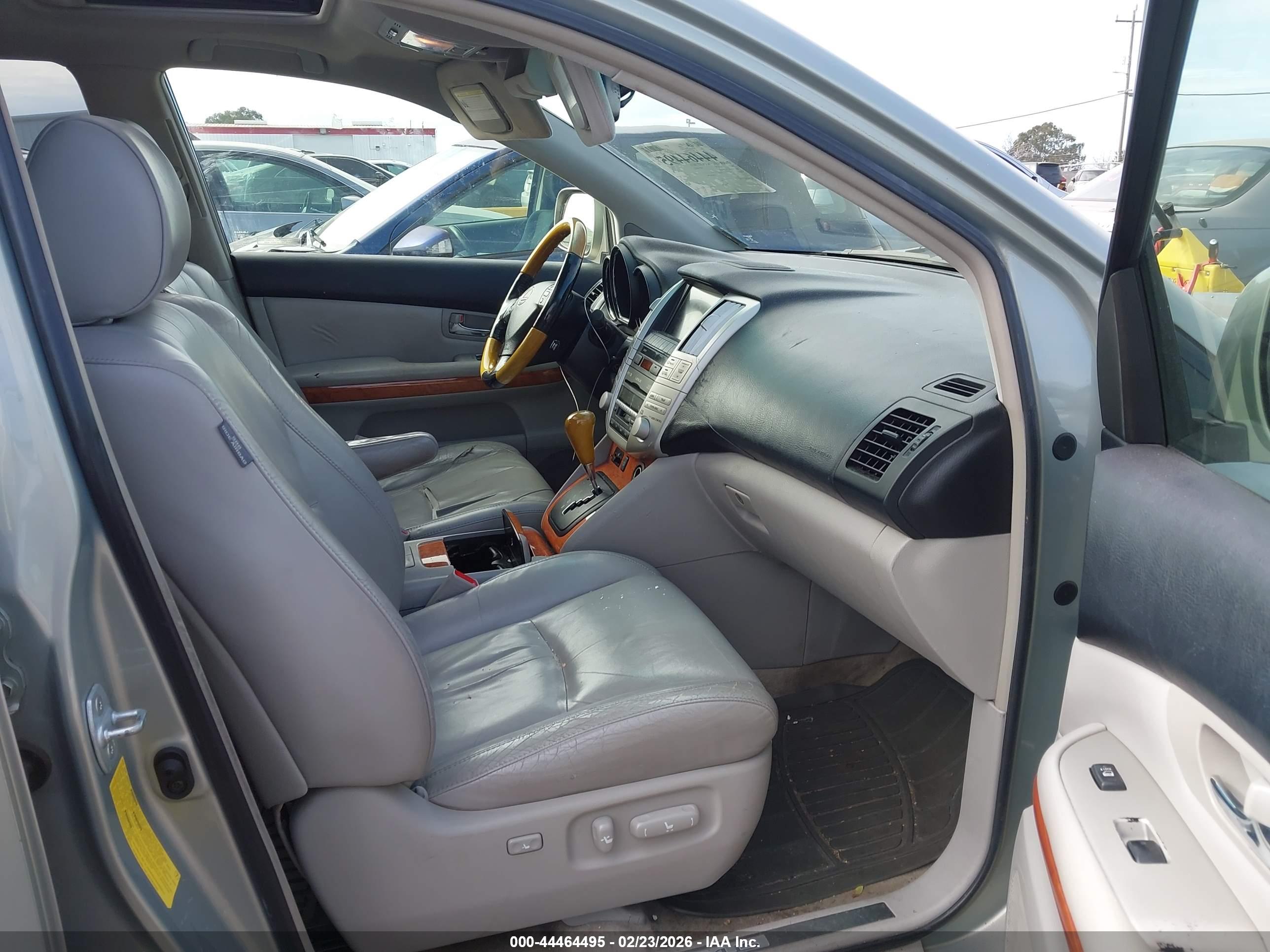 LEXUS RX image 5