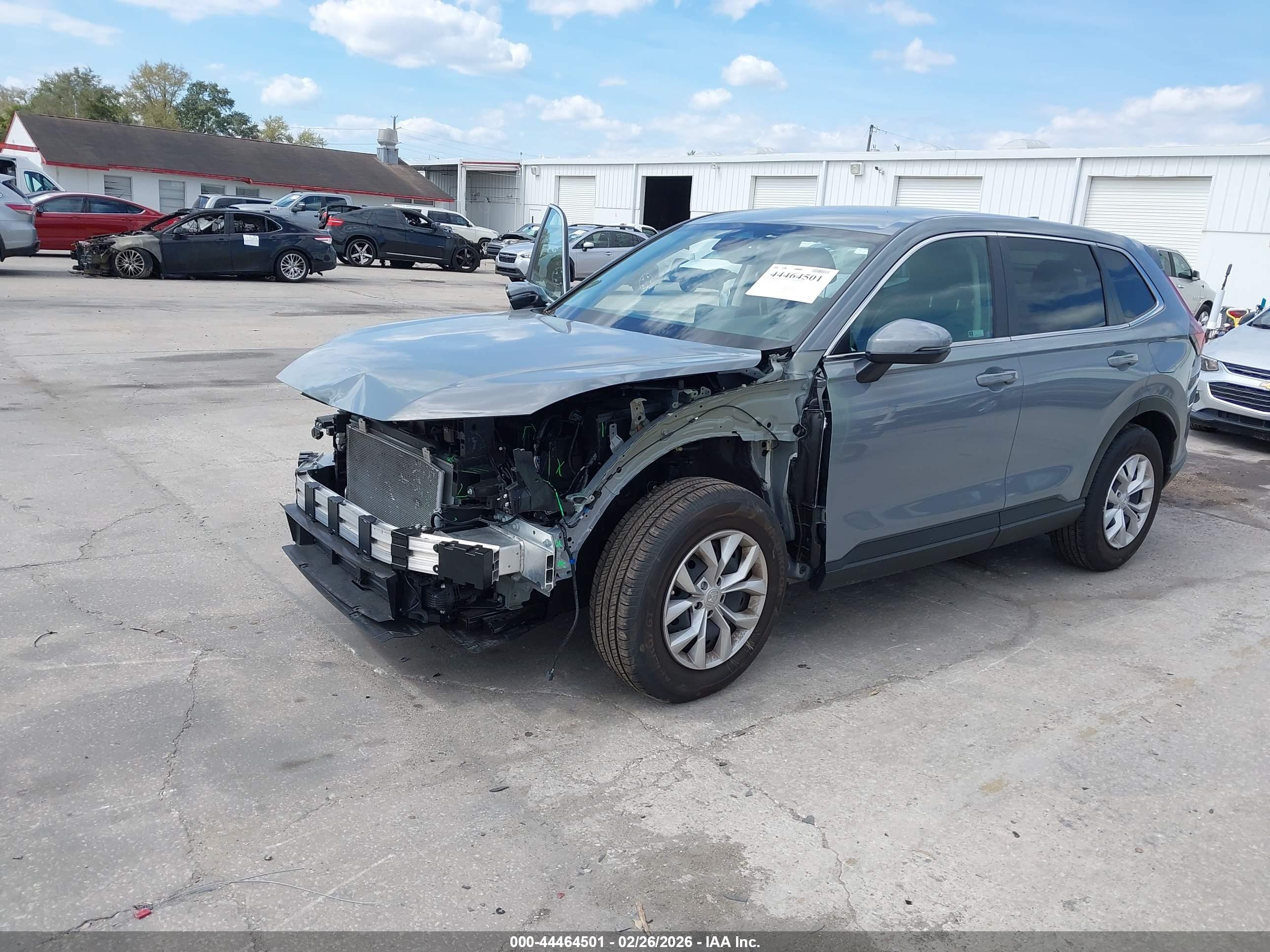 HONDA CR-V image 2
