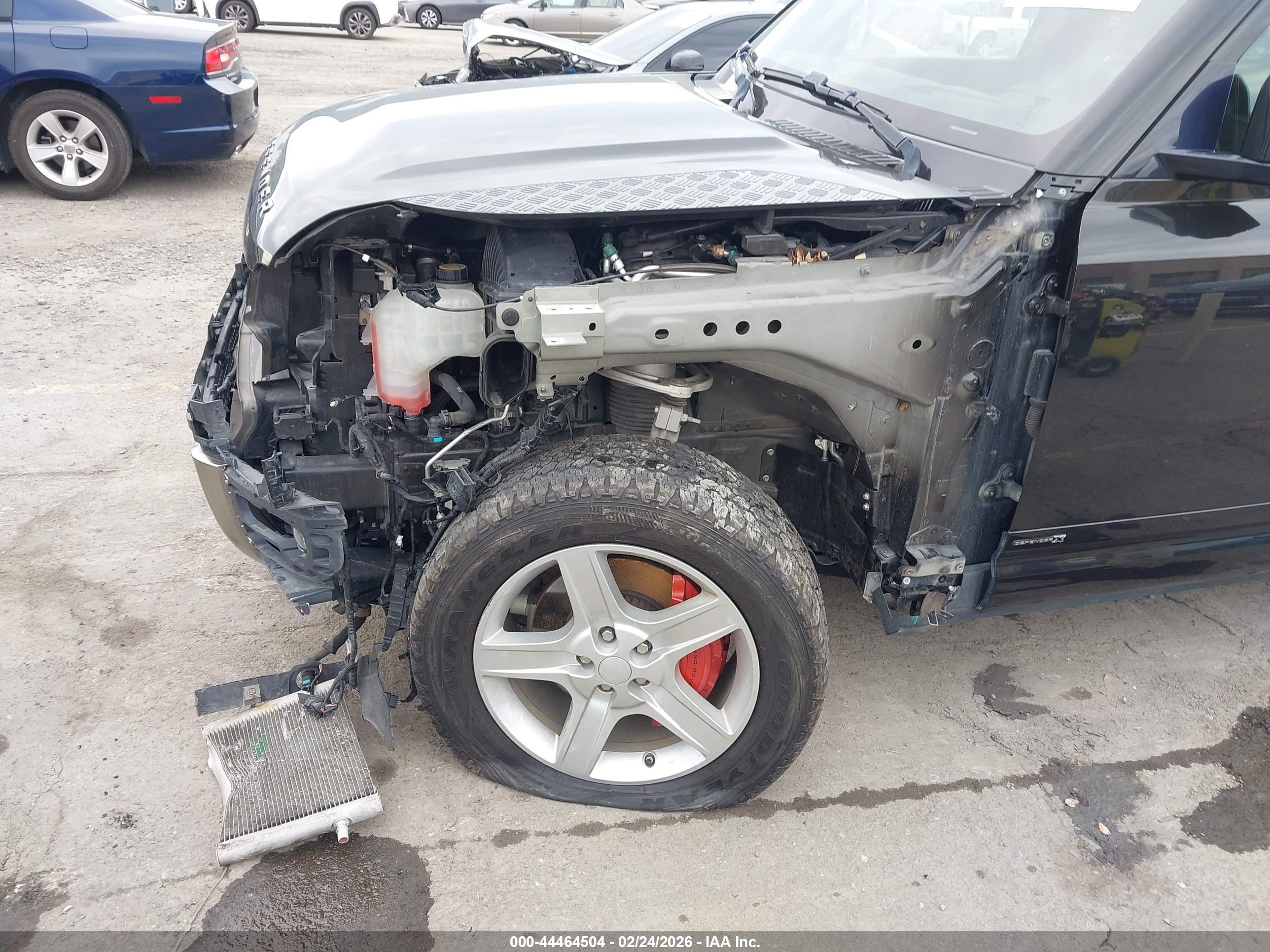 LAND ROVER image 6