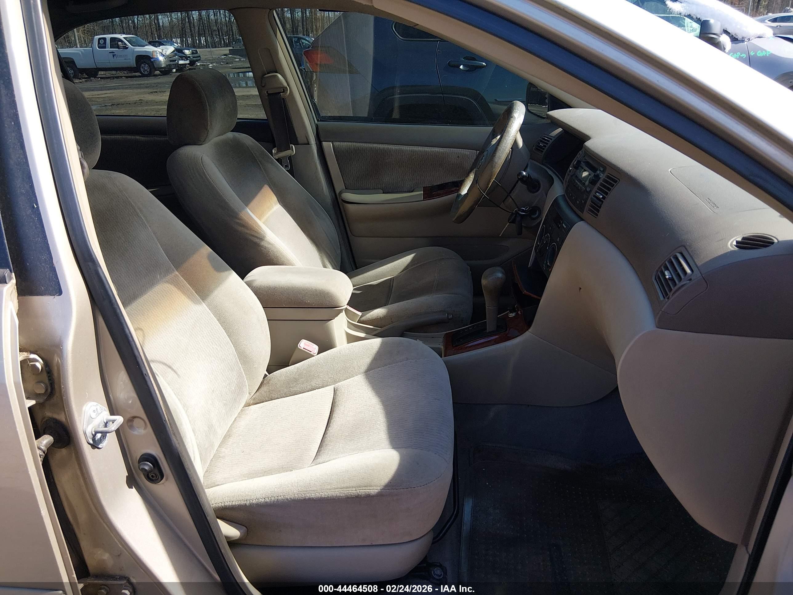 TOYOTA COROLLA image 5