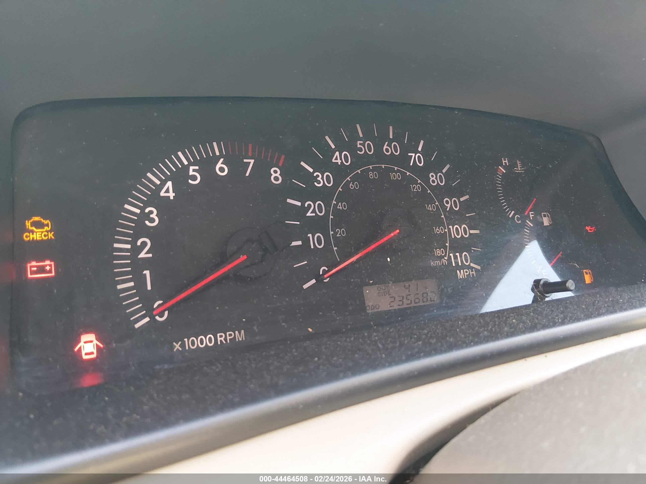 TOYOTA COROLLA image 7