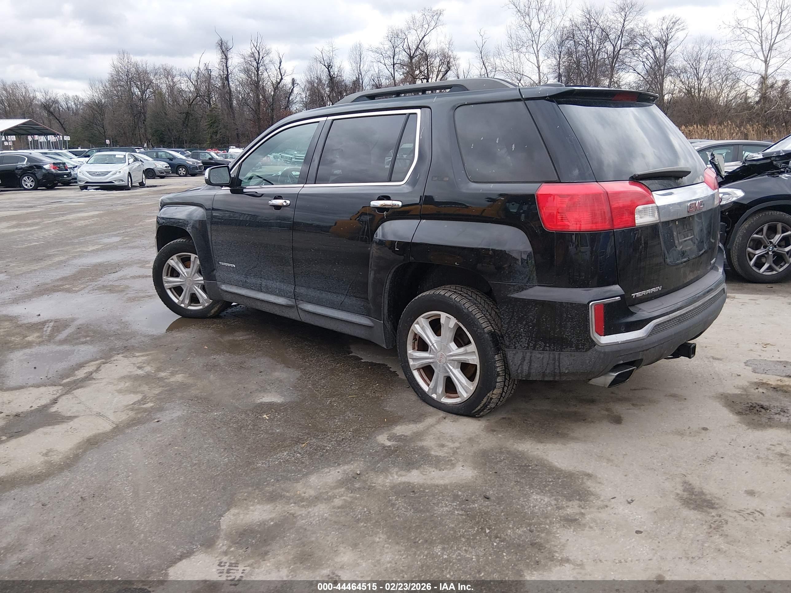 GMC TERRAIN image 3