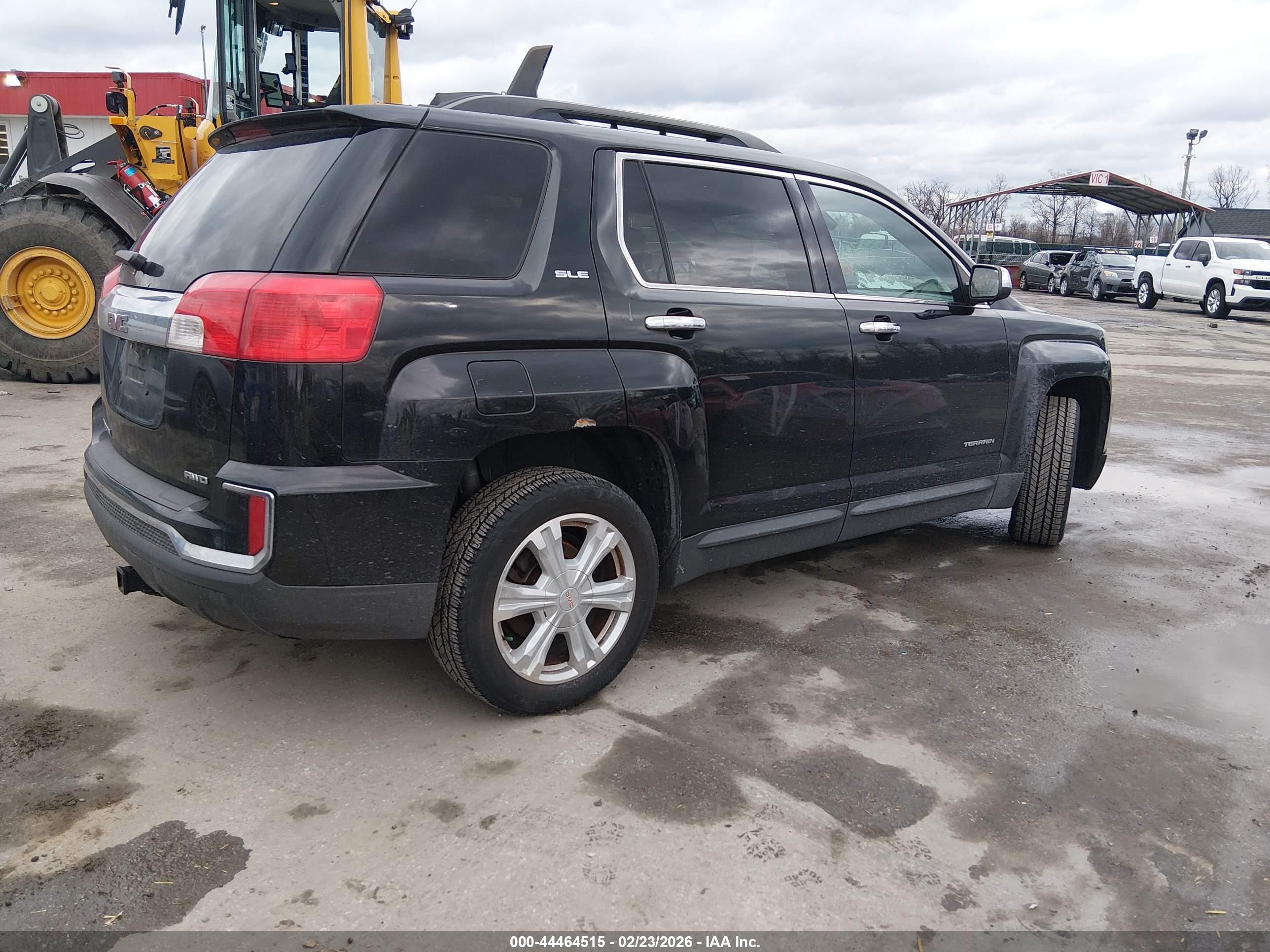 GMC TERRAIN image 4