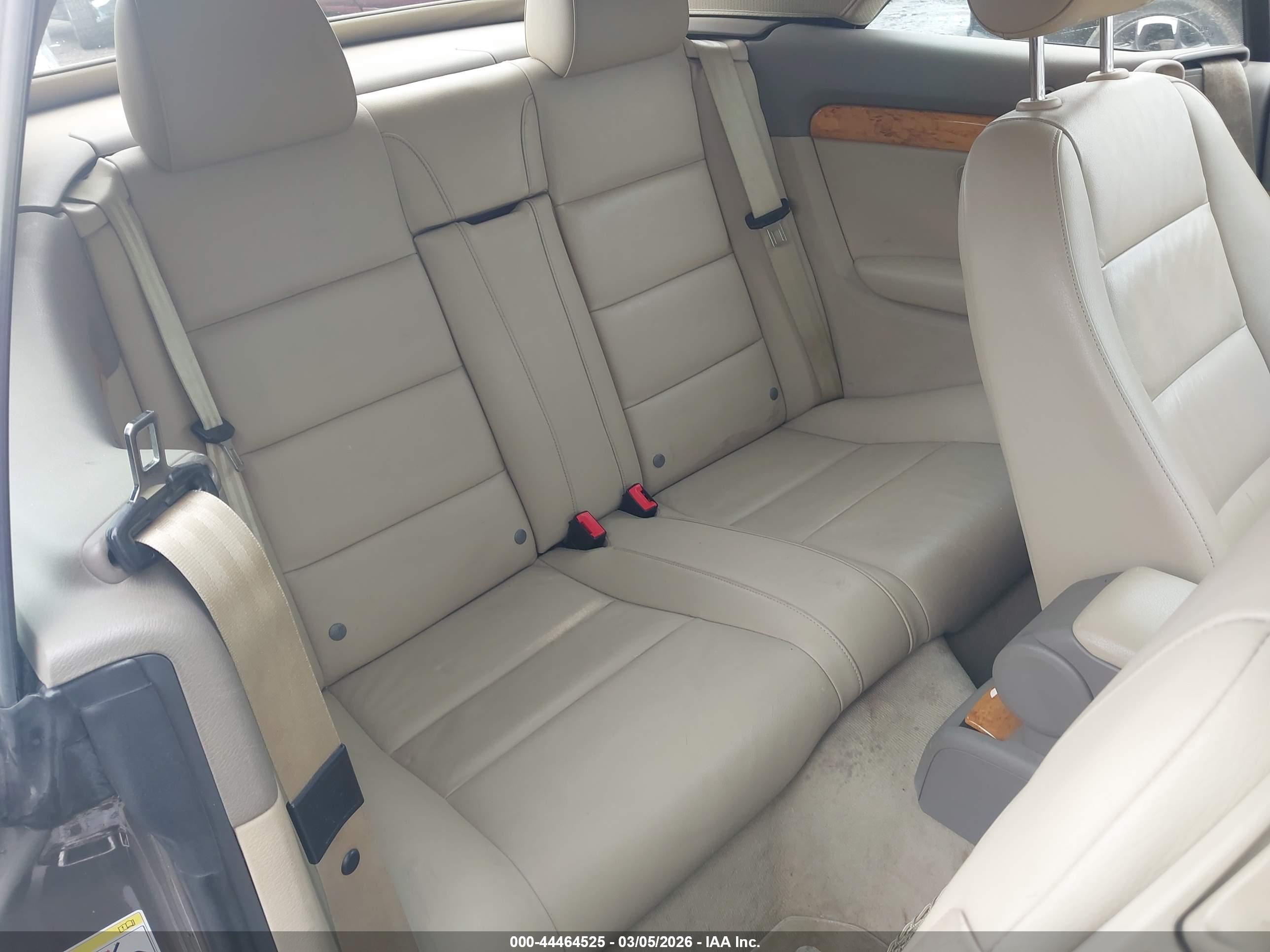 AUDI A4 image 8