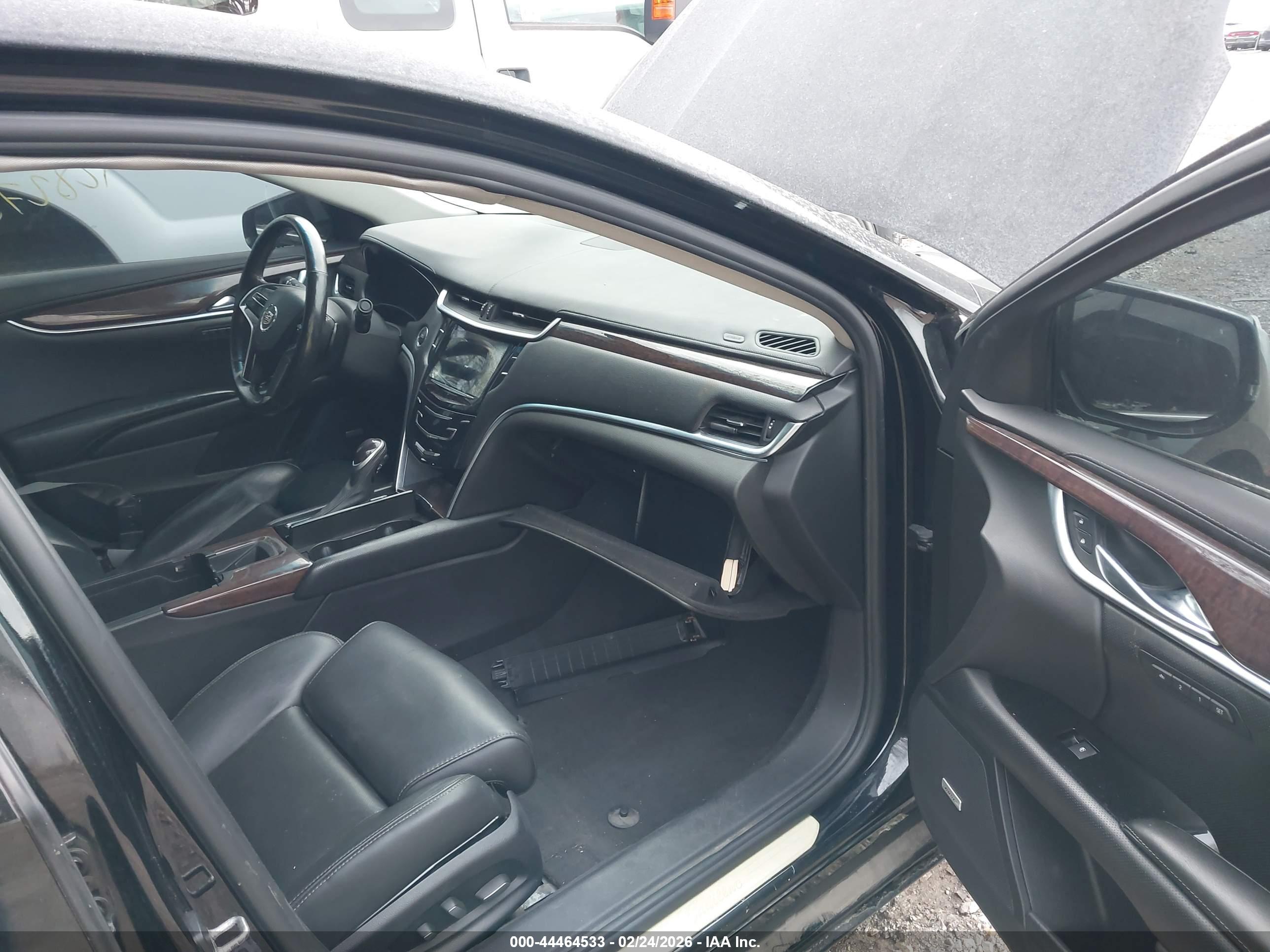 CADILLAC XTS image 5