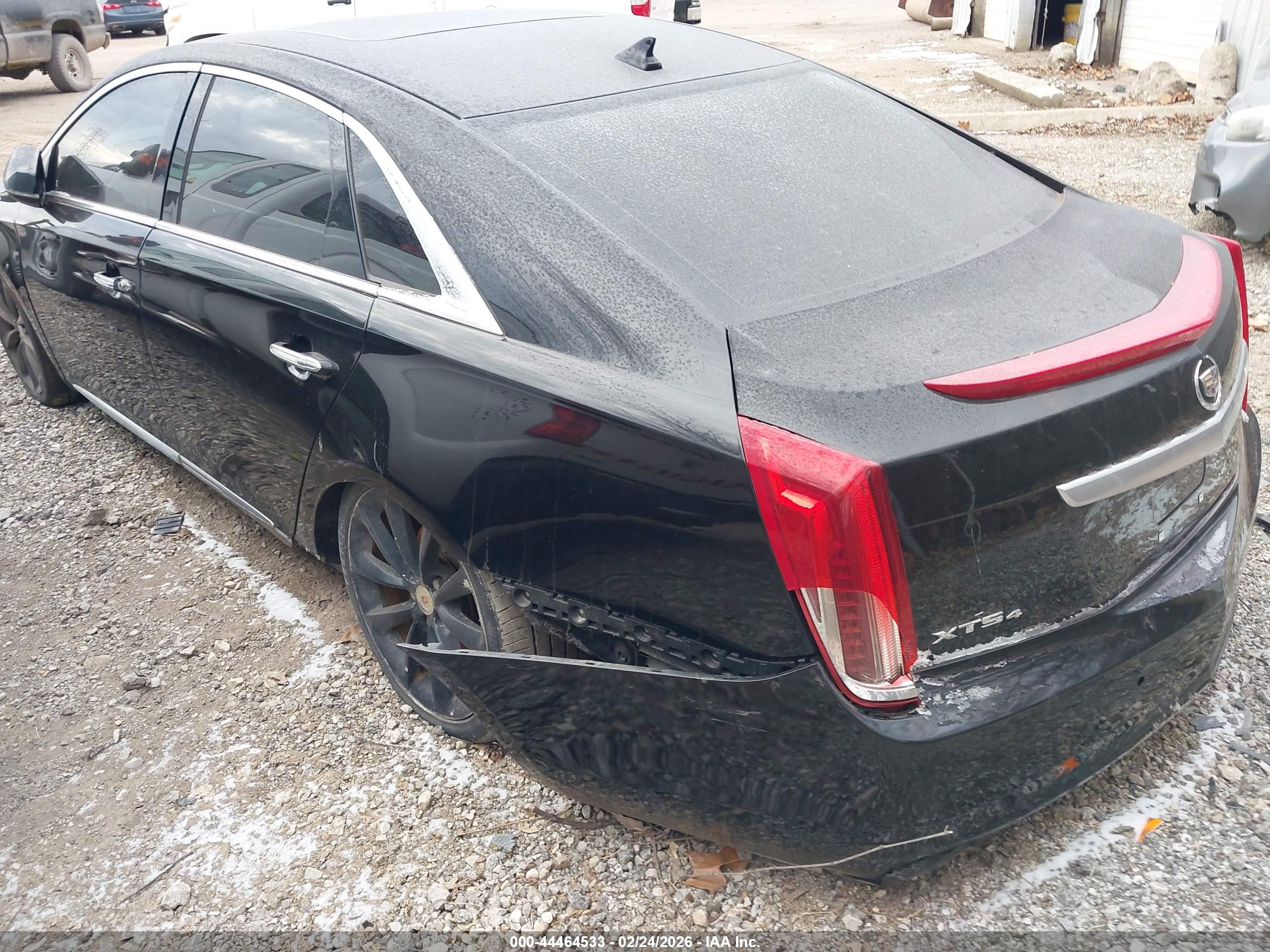 CADILLAC XTS image 6