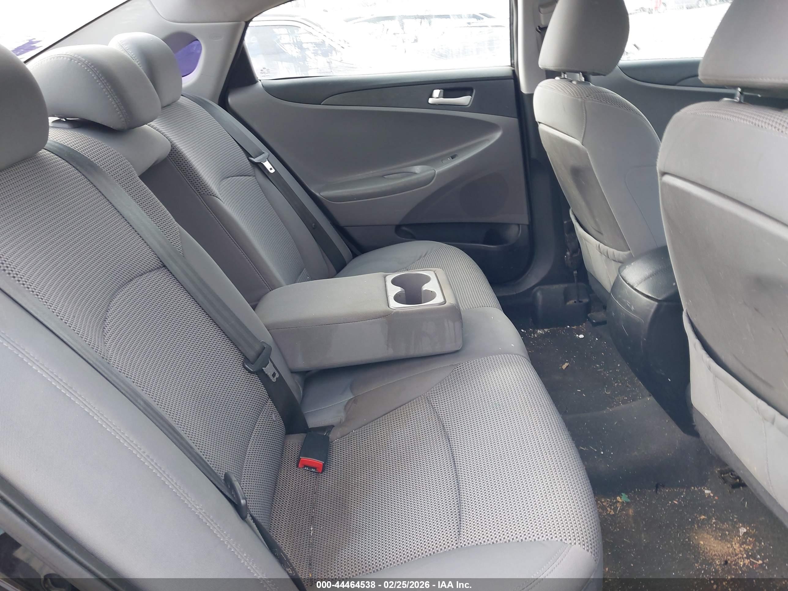 HYUNDAI SONATA image 8