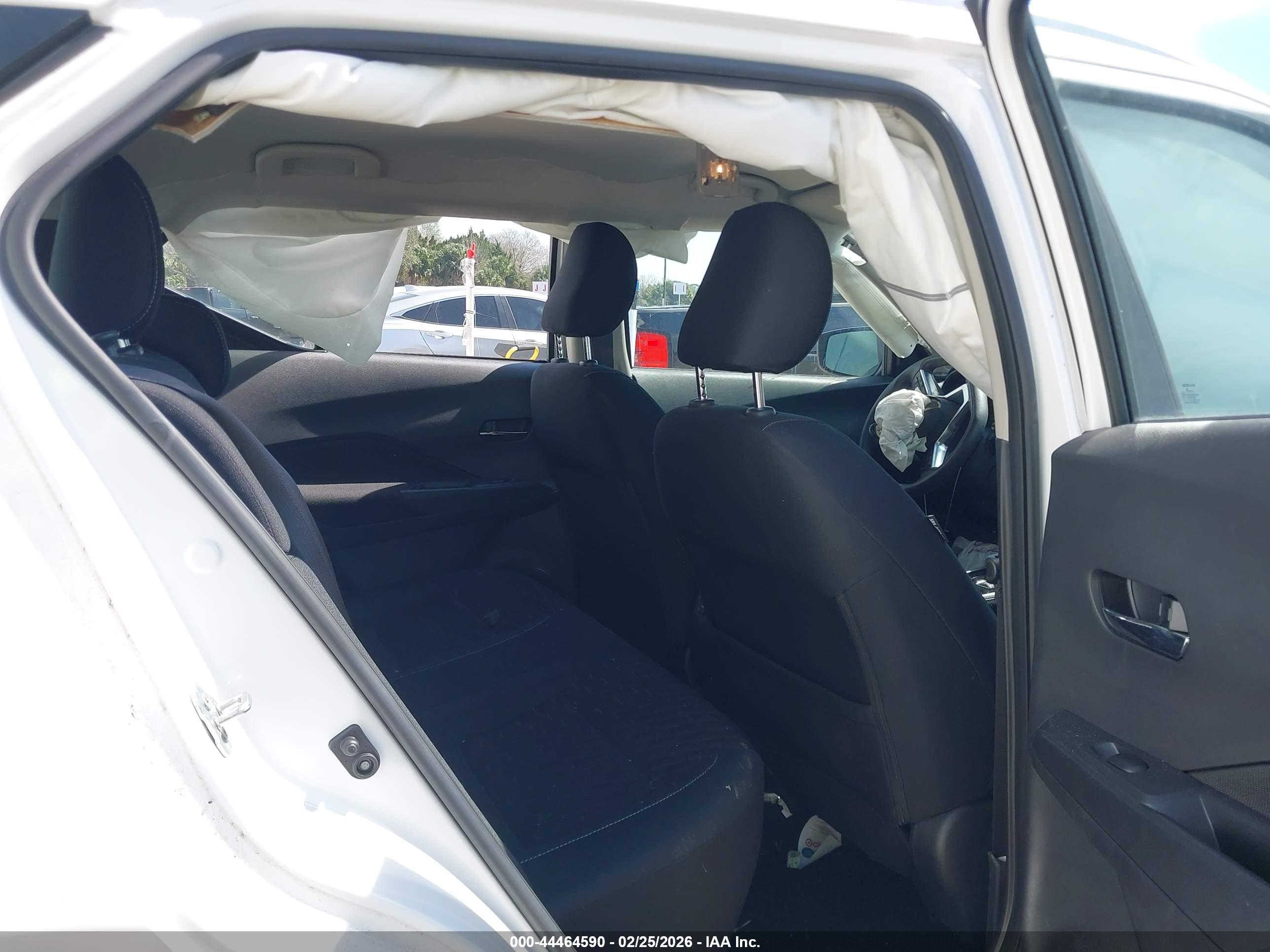 NISSAN KICKS image 8
