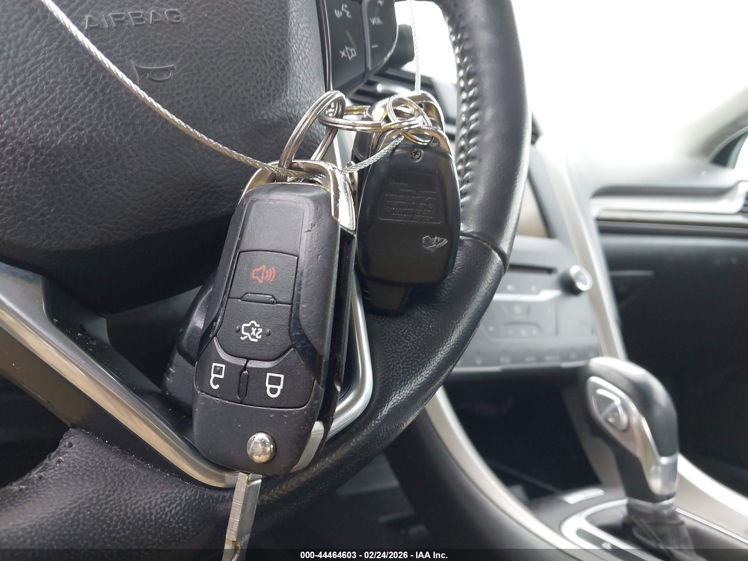 FORD FUSION image 11