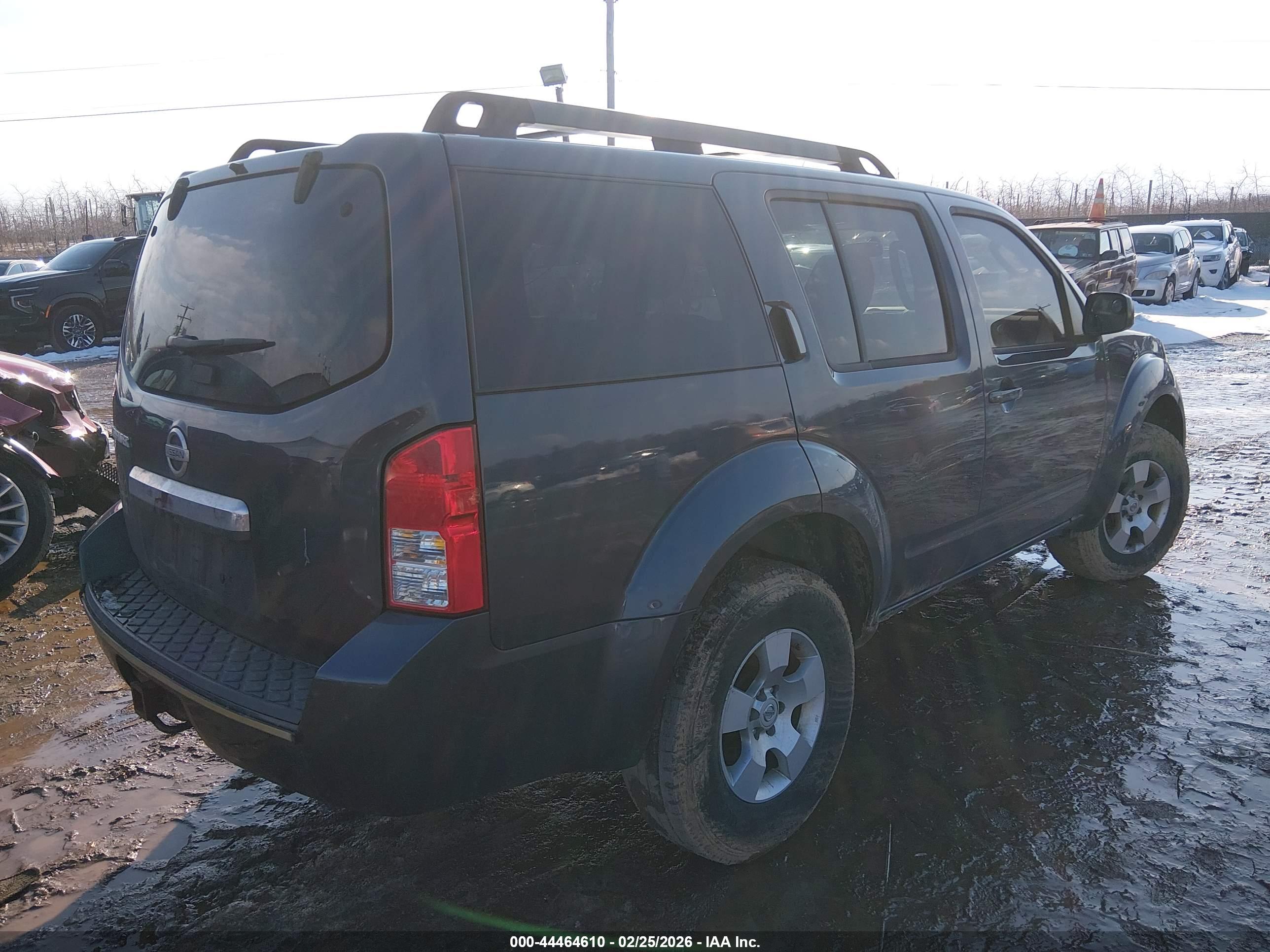 NISSAN PATHFINDER image 4