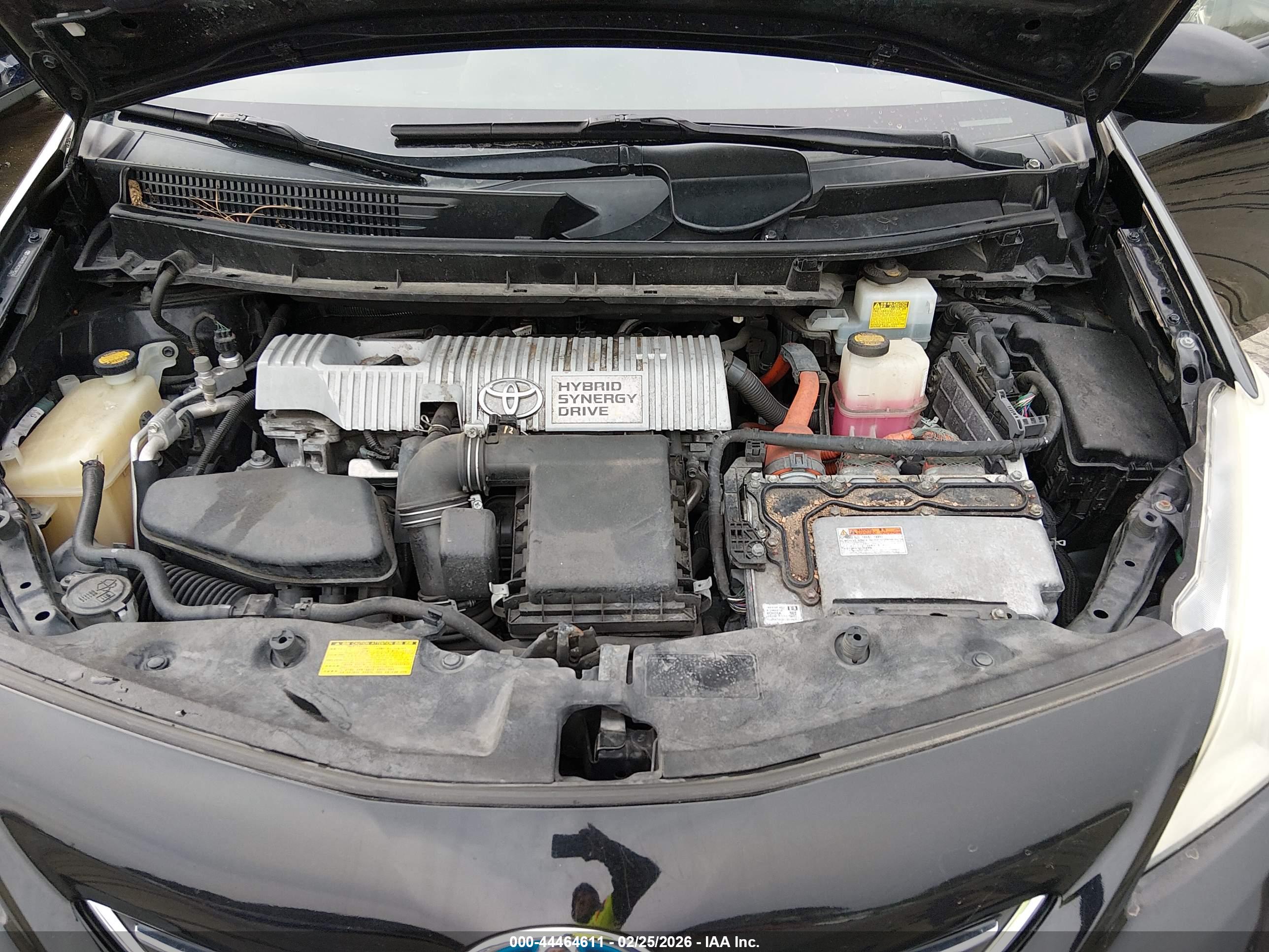 TOYOTA PRIUS image 10