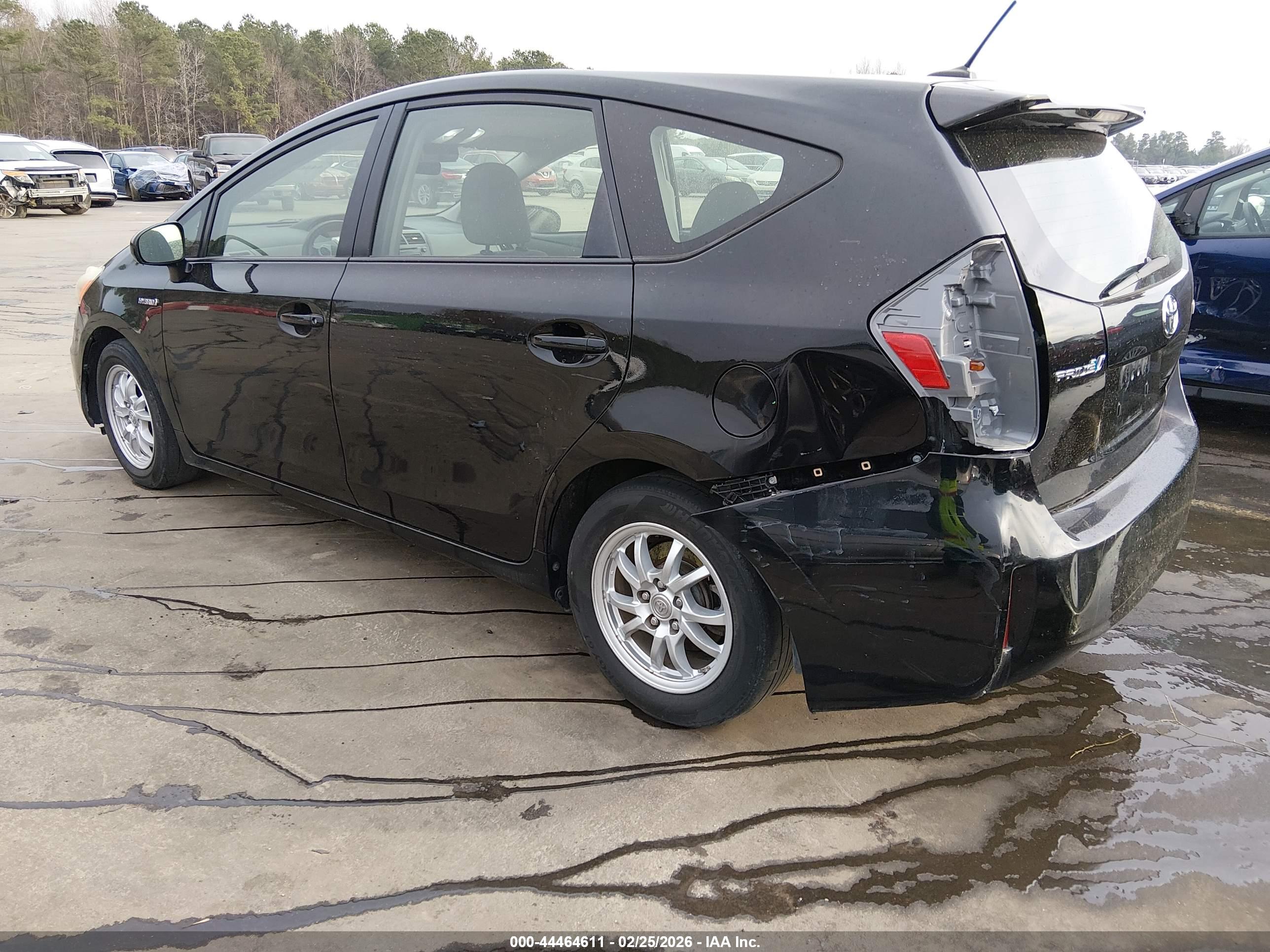 TOYOTA PRIUS image 3