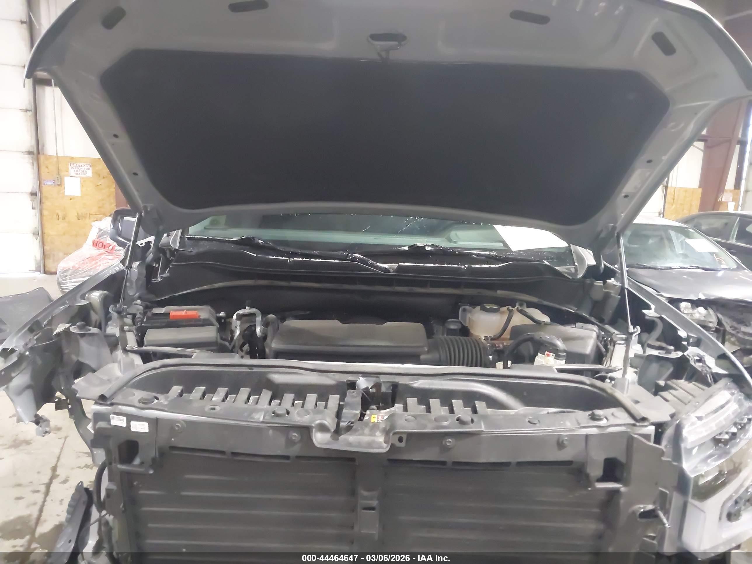 CHEVROLET SILVERADO image 10