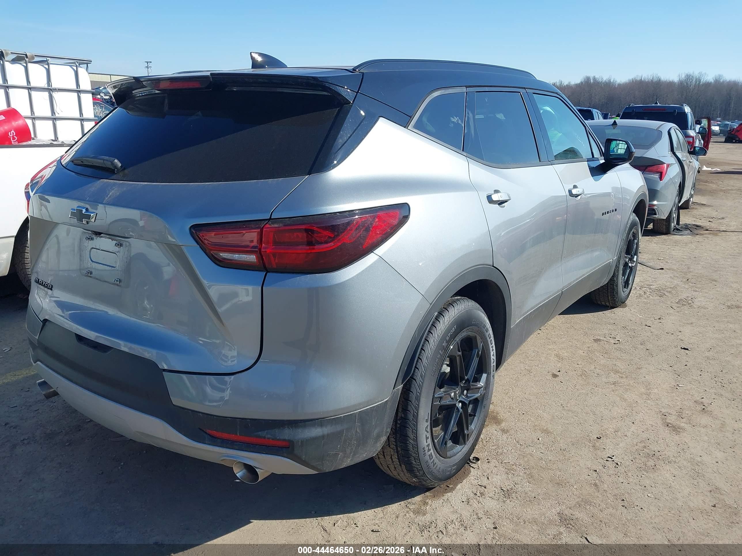 CHEVROLET BLAZER image 4