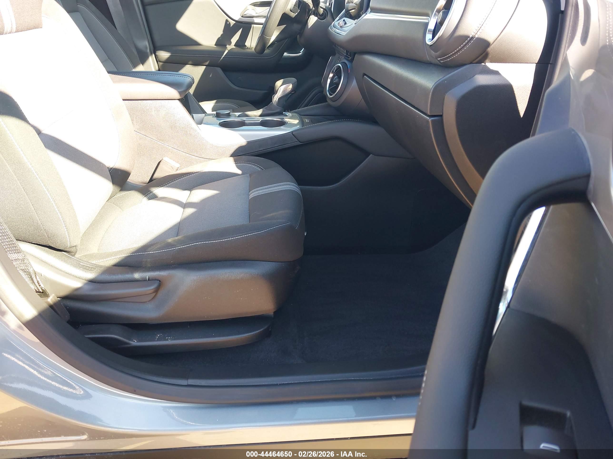 CHEVROLET BLAZER image 5