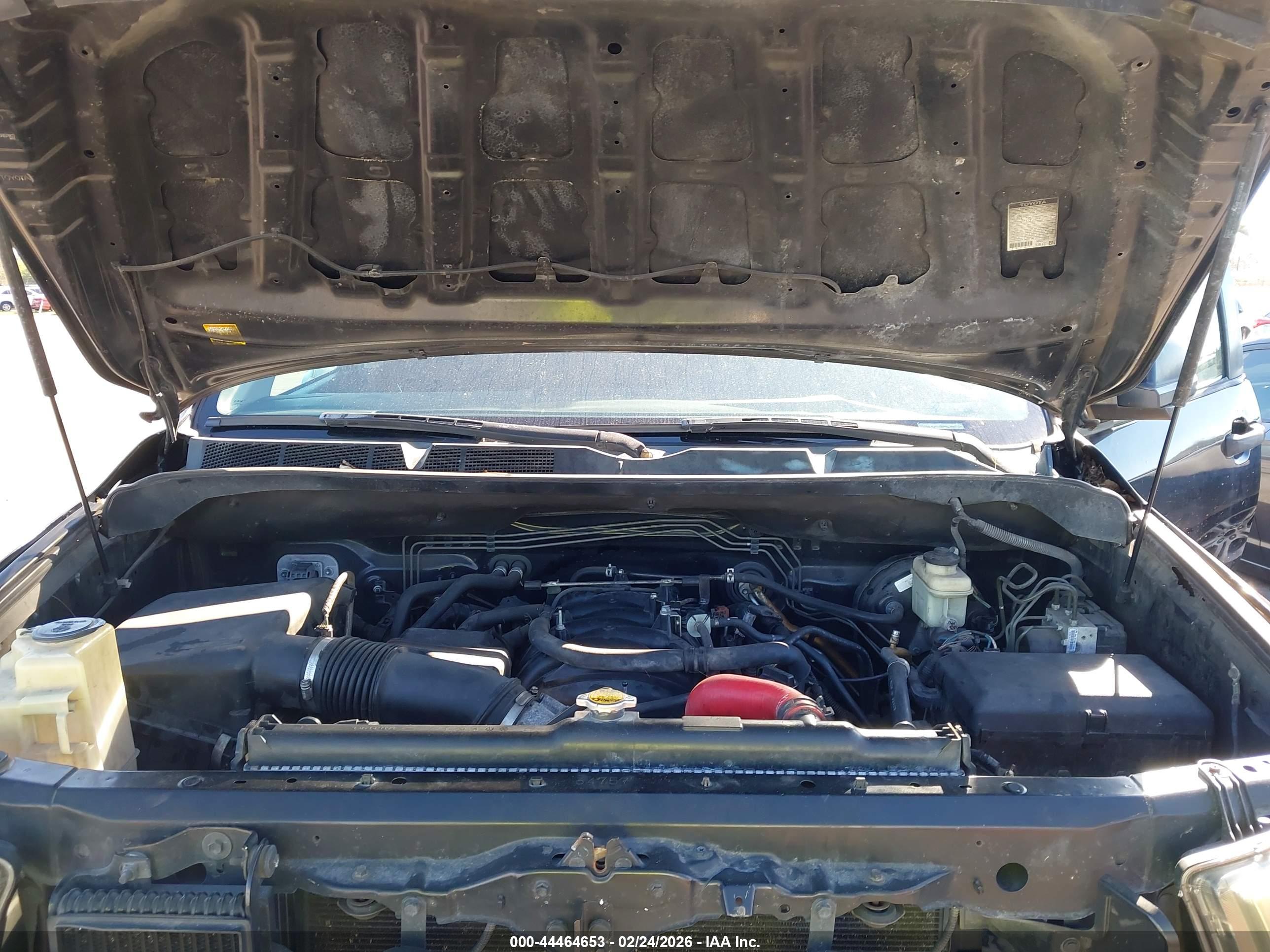 TOYOTA TUNDRA image 10