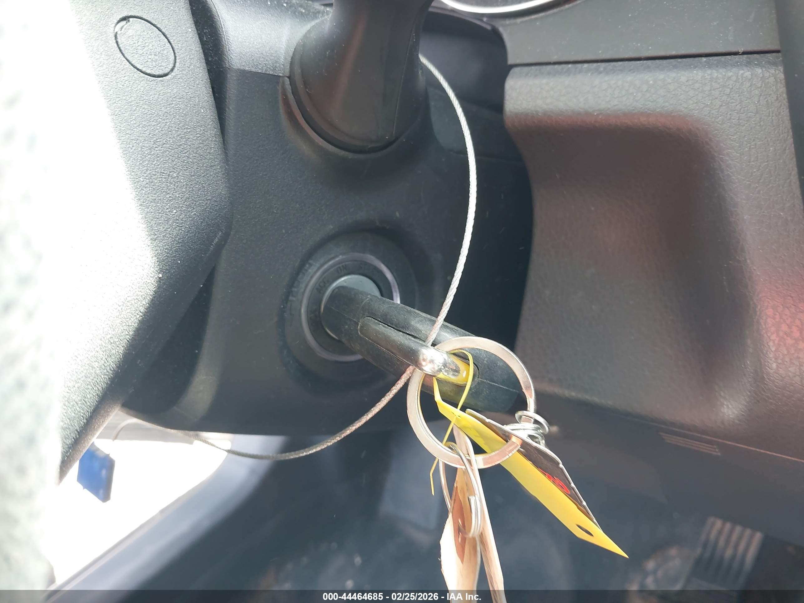 TOYOTA CAMRY image 11