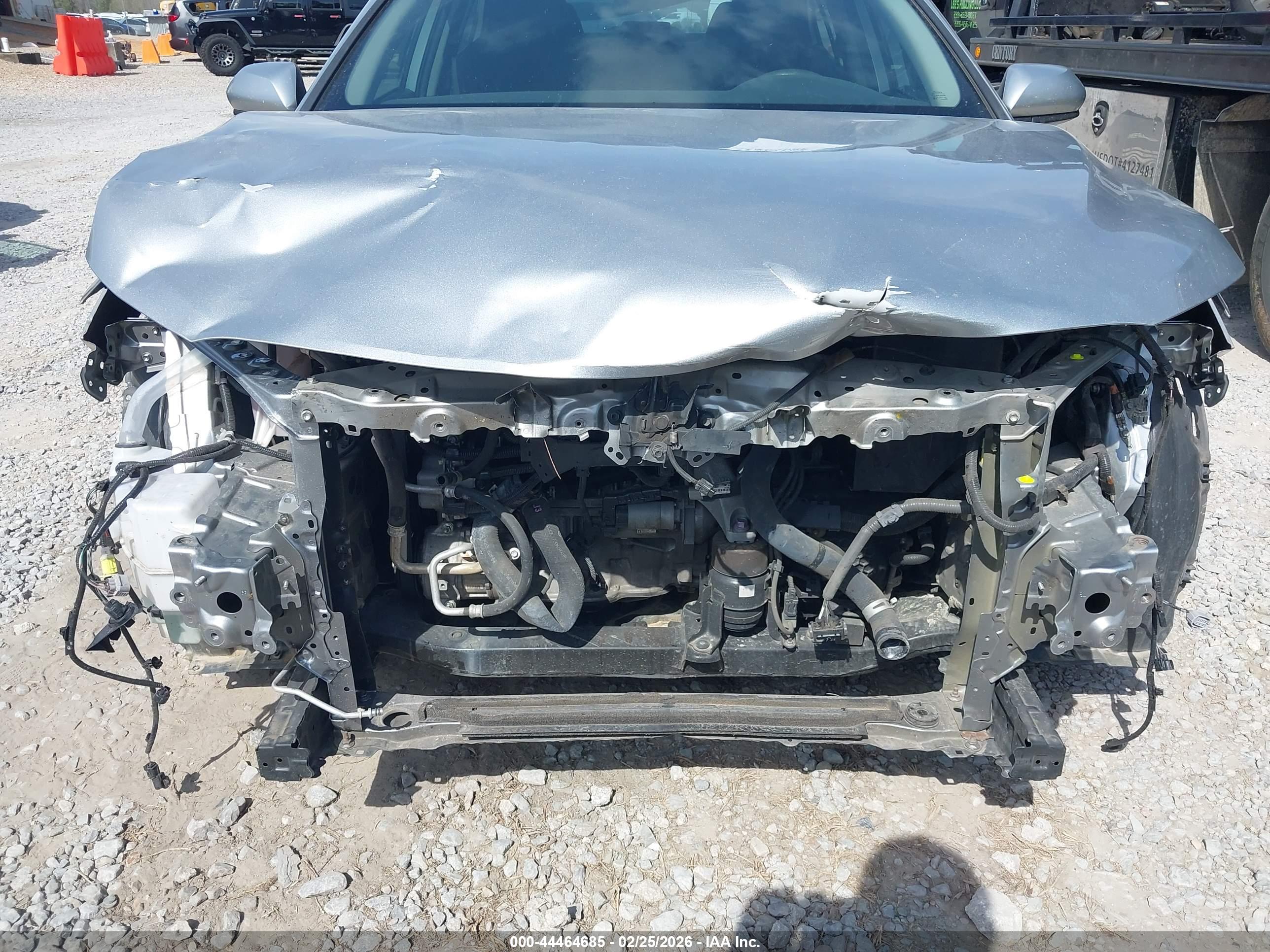 TOYOTA CAMRY image 6