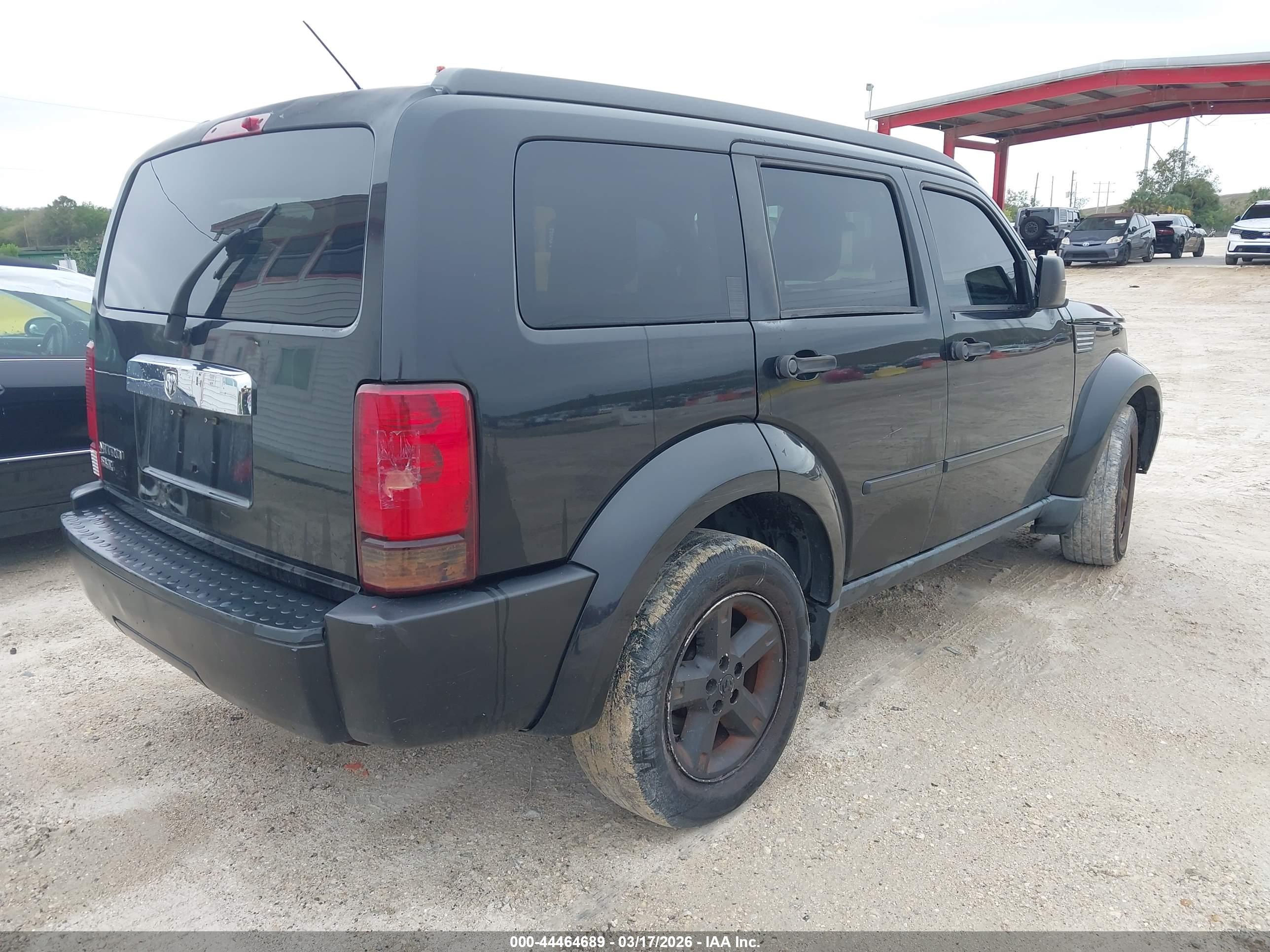 DODGE NITRO image 4