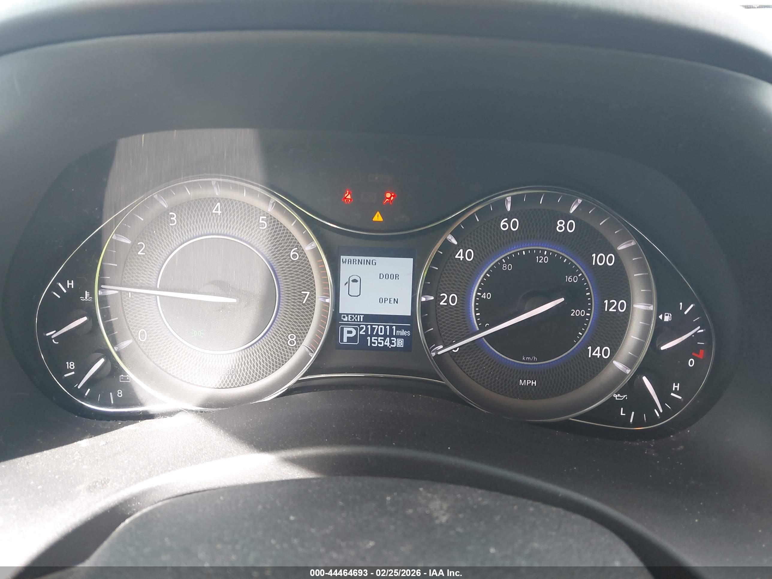 INFINITI QX80 image 7